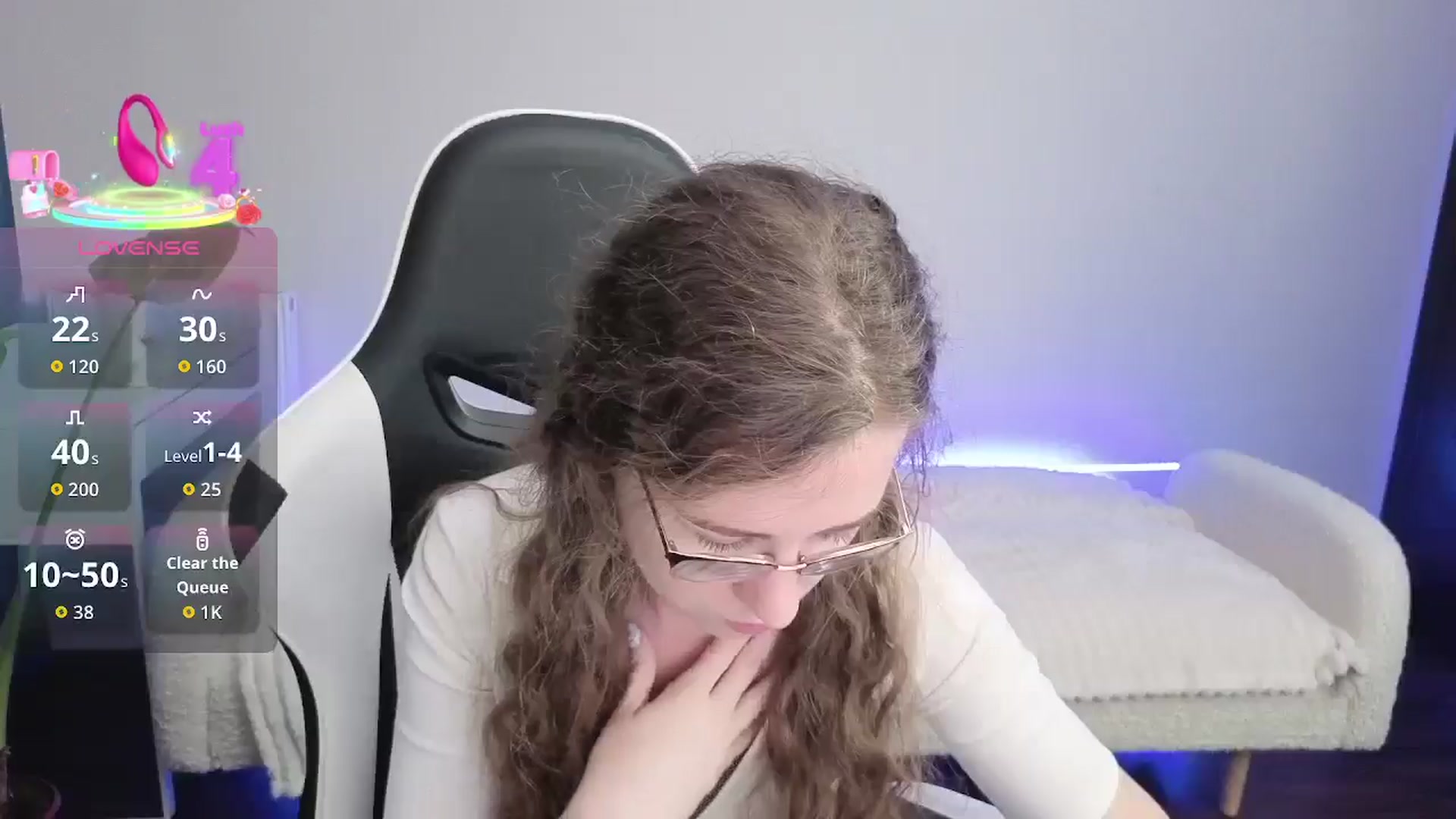 Gallery image thumbnail from BlueFlowerr's myfreecams stream on, 12/18/2025, 21:59 image 18 of 20