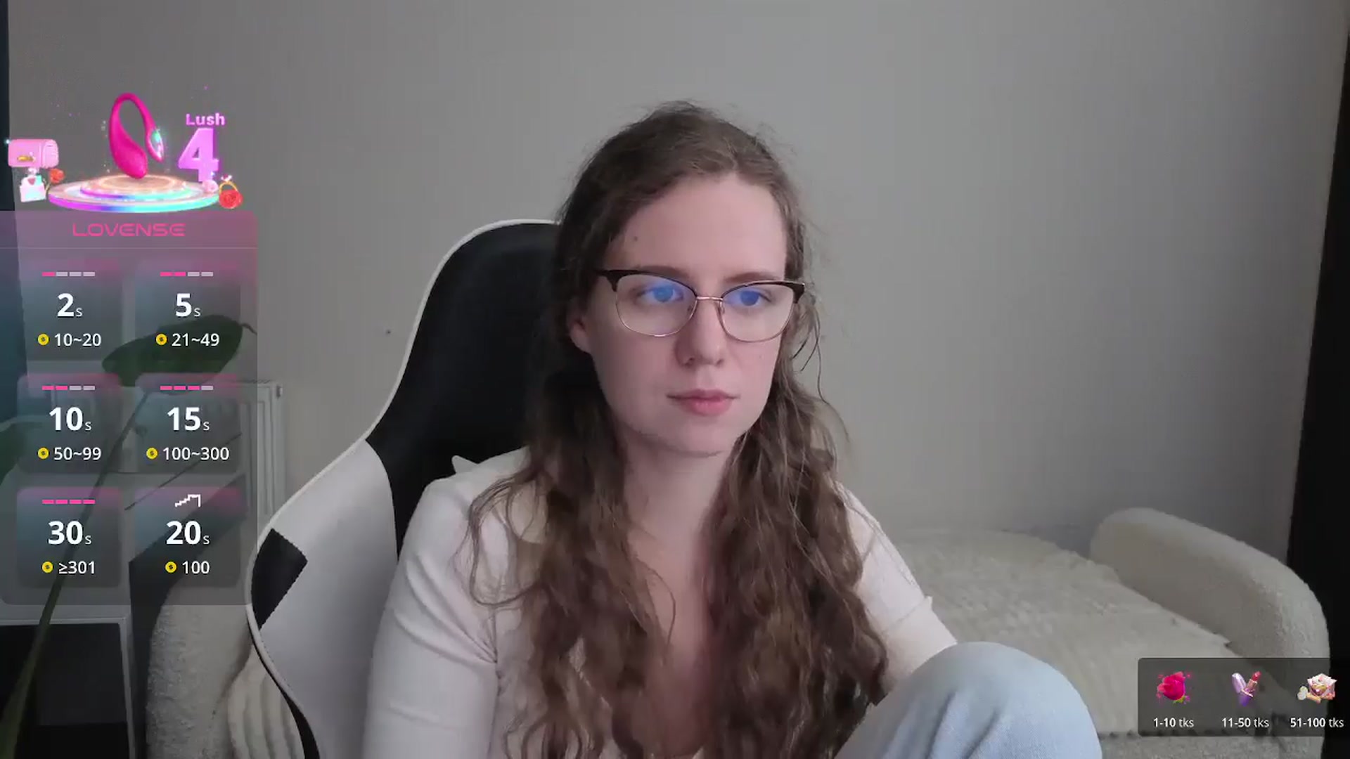Gallery image thumbnail from BlueFlowerr's myfreecams stream on, 12/19/2025, 24:08 image 2 of 20