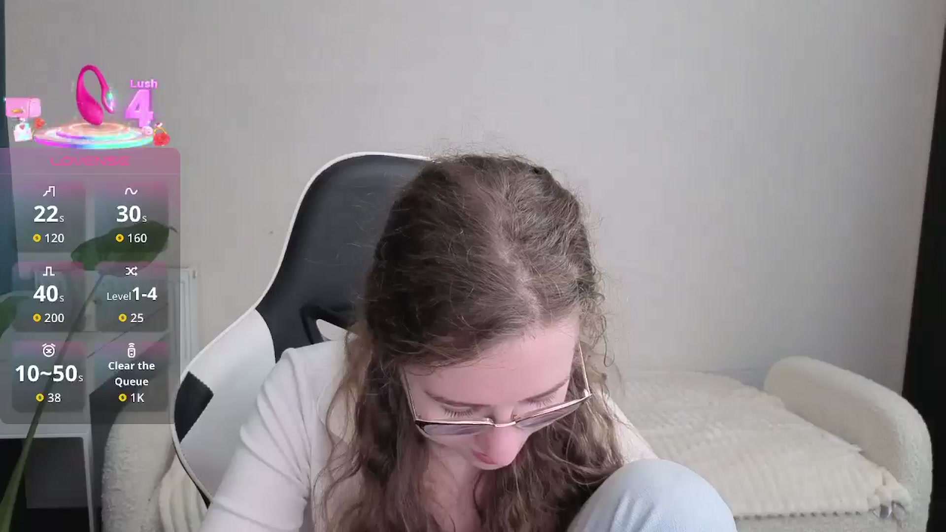 Gallery image thumbnail from BlueFlowerr's myfreecams stream on, 12/19/2025, 24:08 image 3 of 20