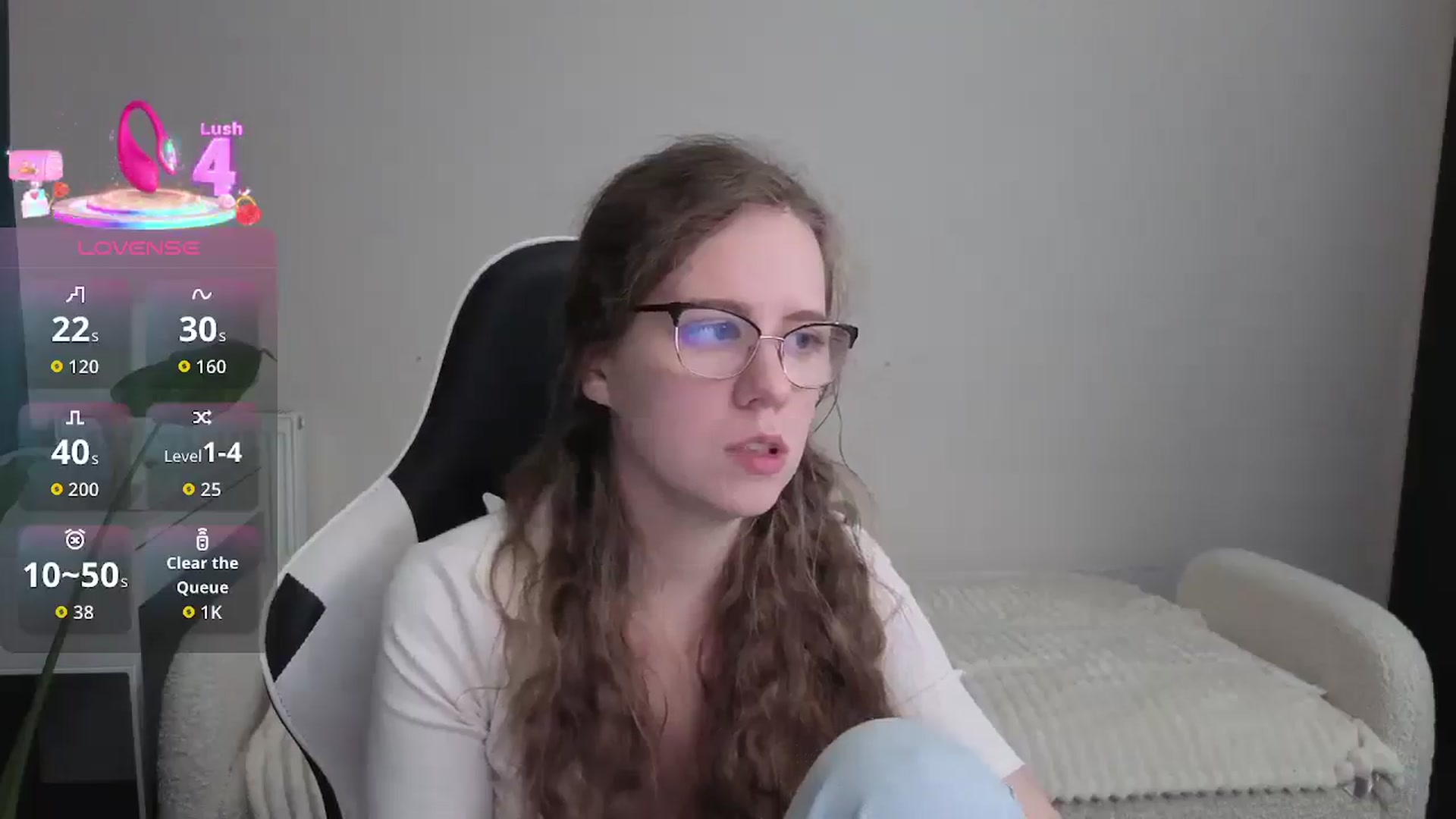 Gallery image thumbnail from BlueFlowerr's myfreecams stream on, 12/19/2025, 24:08 image 7 of 20