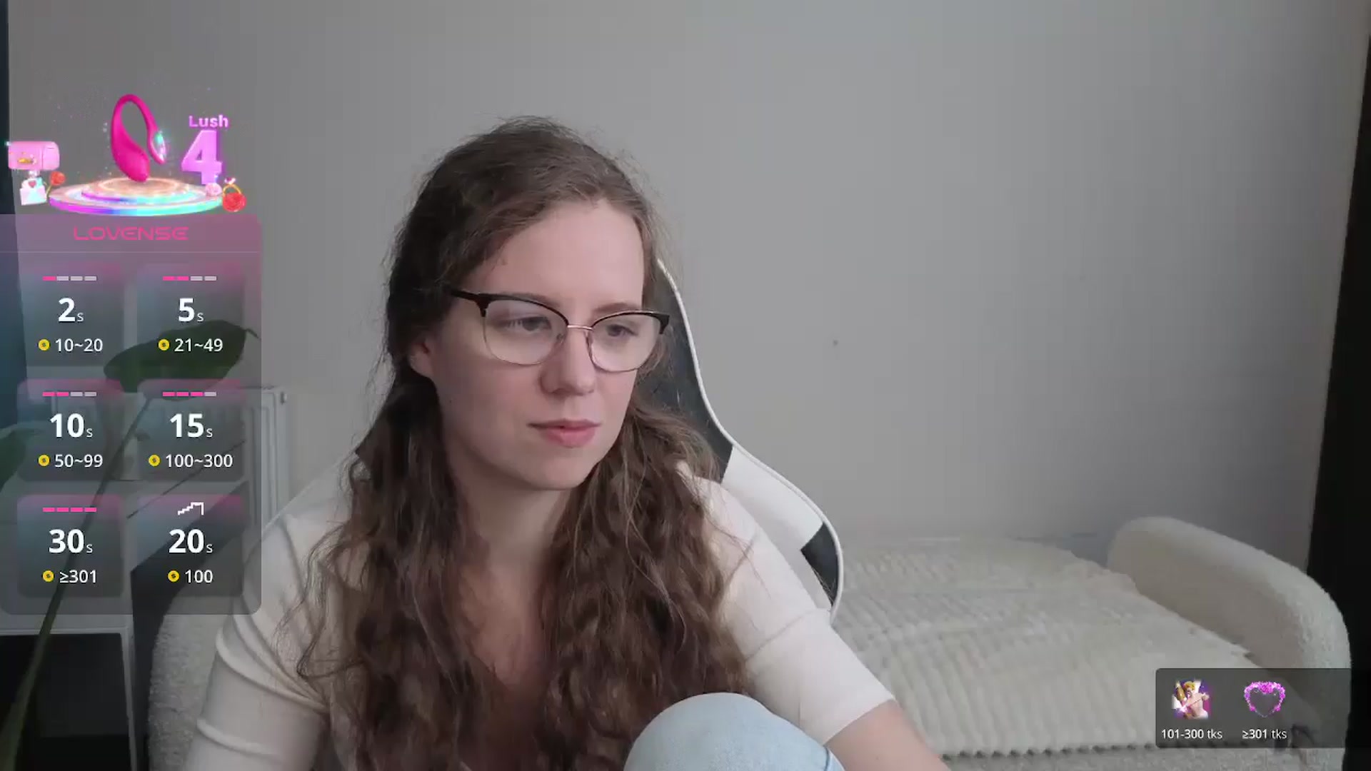Gallery image thumbnail from BlueFlowerr's myfreecams stream on, 12/19/2025, 24:08 image 6 of 20