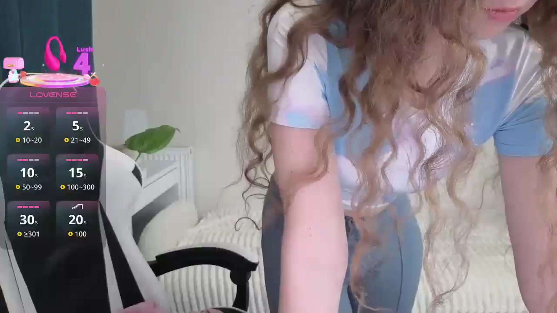 Gallery image thumbnail from BlueFlowerr's myfreecams stream on, 12/19/2025, 17:43 image 10 of 20