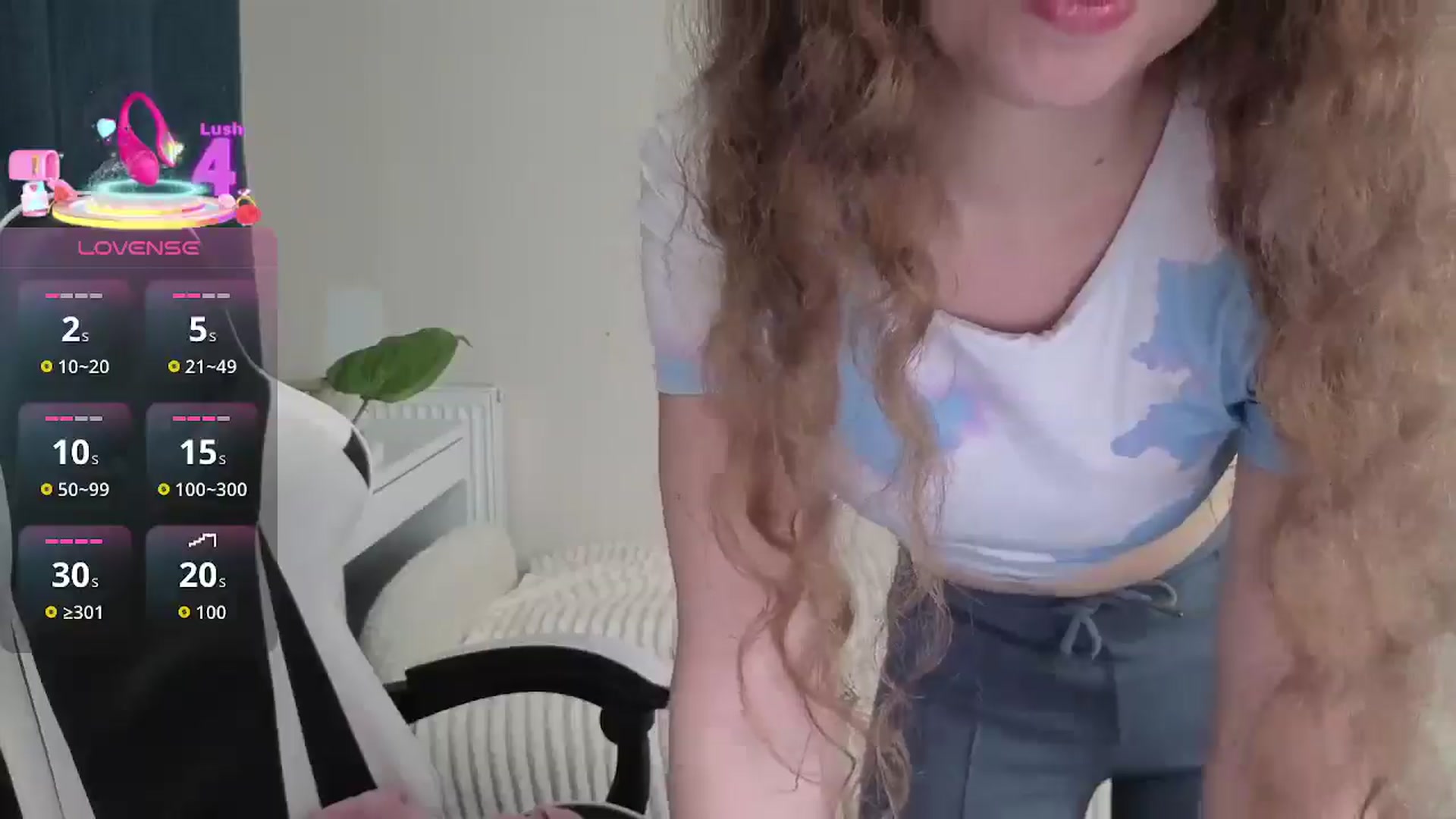 Gallery image thumbnail from BlueFlowerr's myfreecams stream on, 12/19/2025, 17:43 image 15 of 20