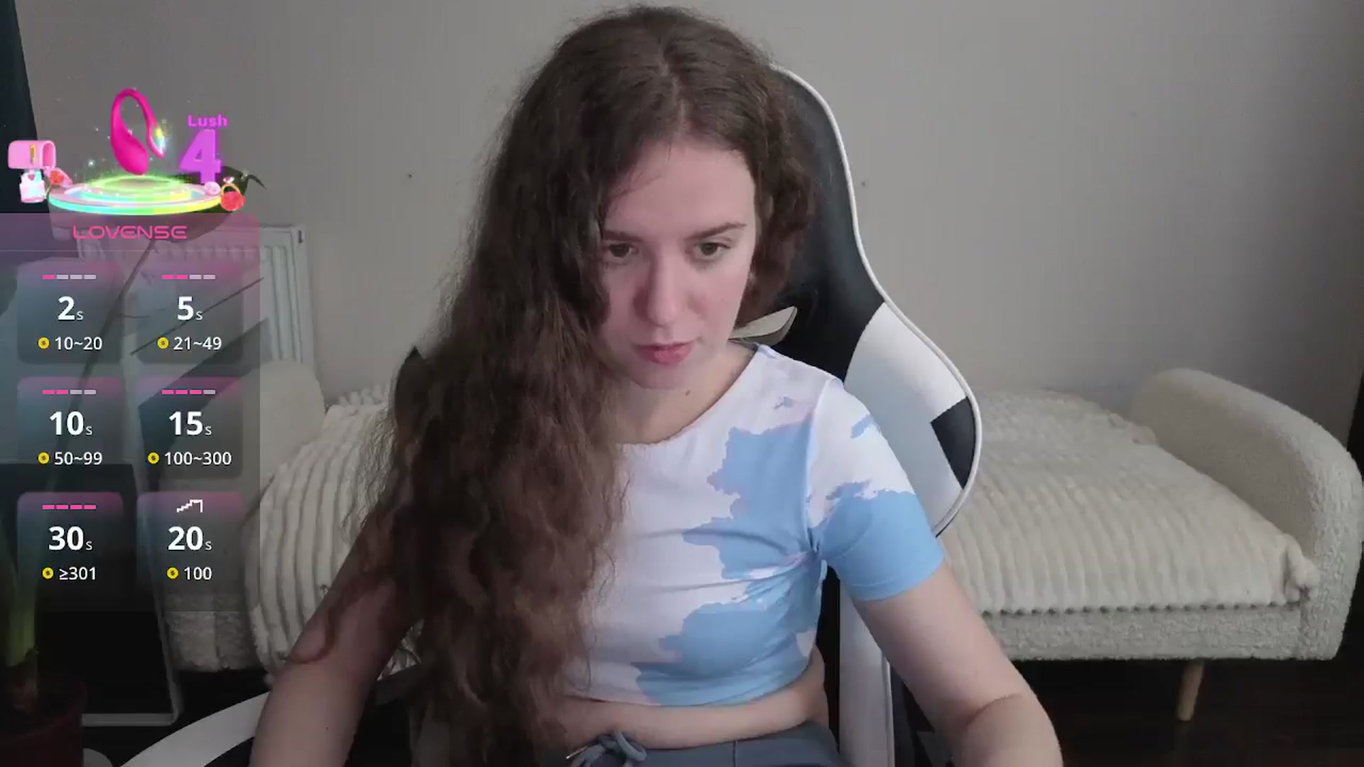 Gallery image thumbnail from BlueFlowerr's myfreecams stream on, 12/19/2025, 20:08 image 15 of 20