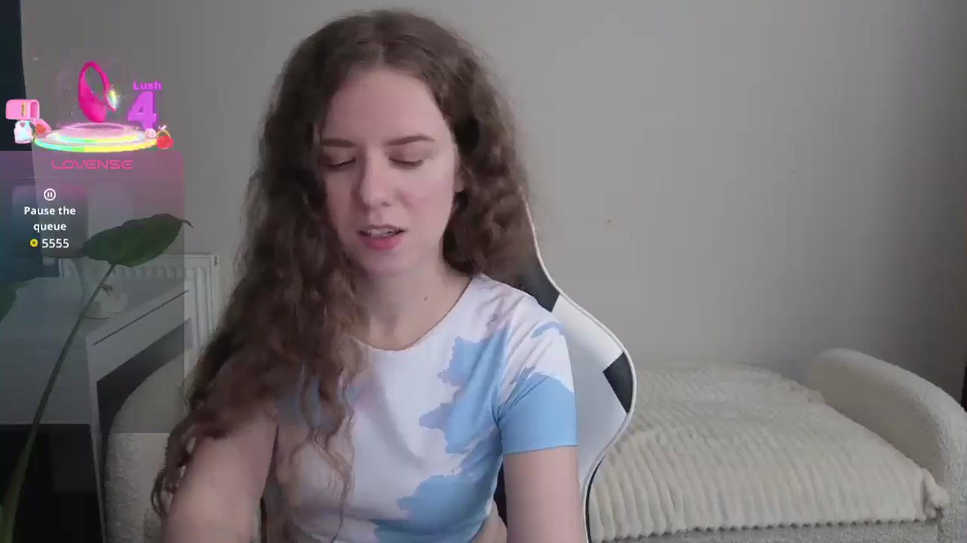 Gallery image thumbnail from BlueFlowerr's myfreecams stream on, 12/19/2025, 20:54 image 7 of 20