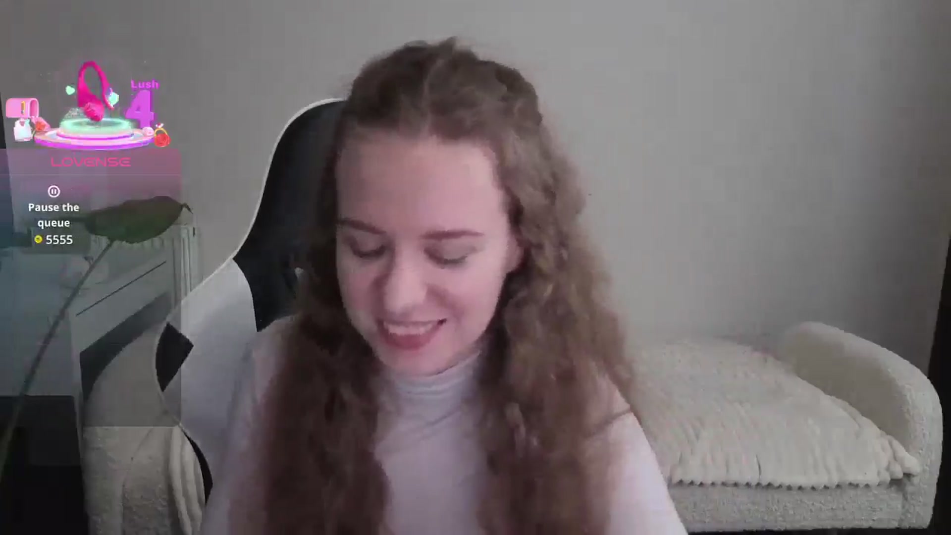 Gallery image thumbnail from BlueFlowerr's myfreecams stream on, 12/20/2025, 22:34 image 5 of 20