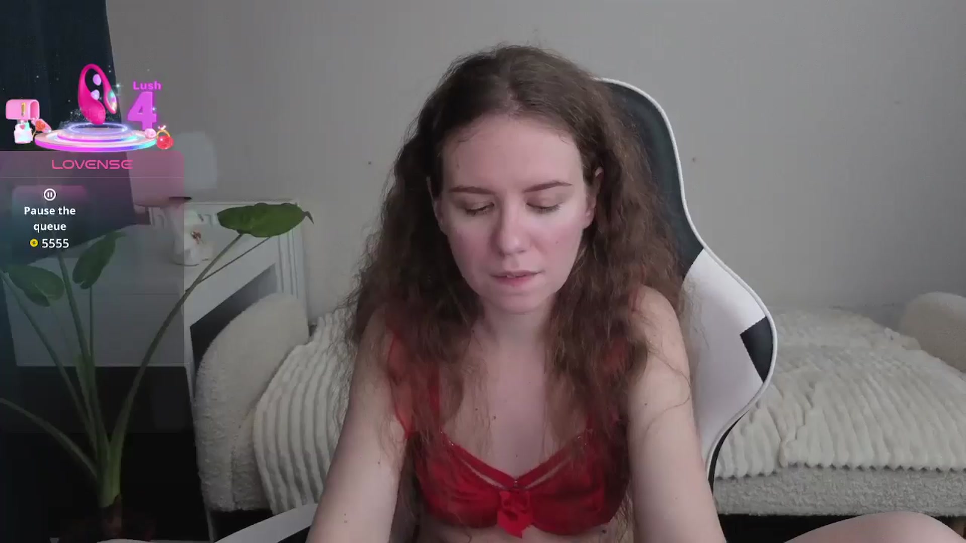 Gallery image thumbnail from BlueFlowerr's myfreecams stream on, 12/21/2025, 19:28 image 9 of 20