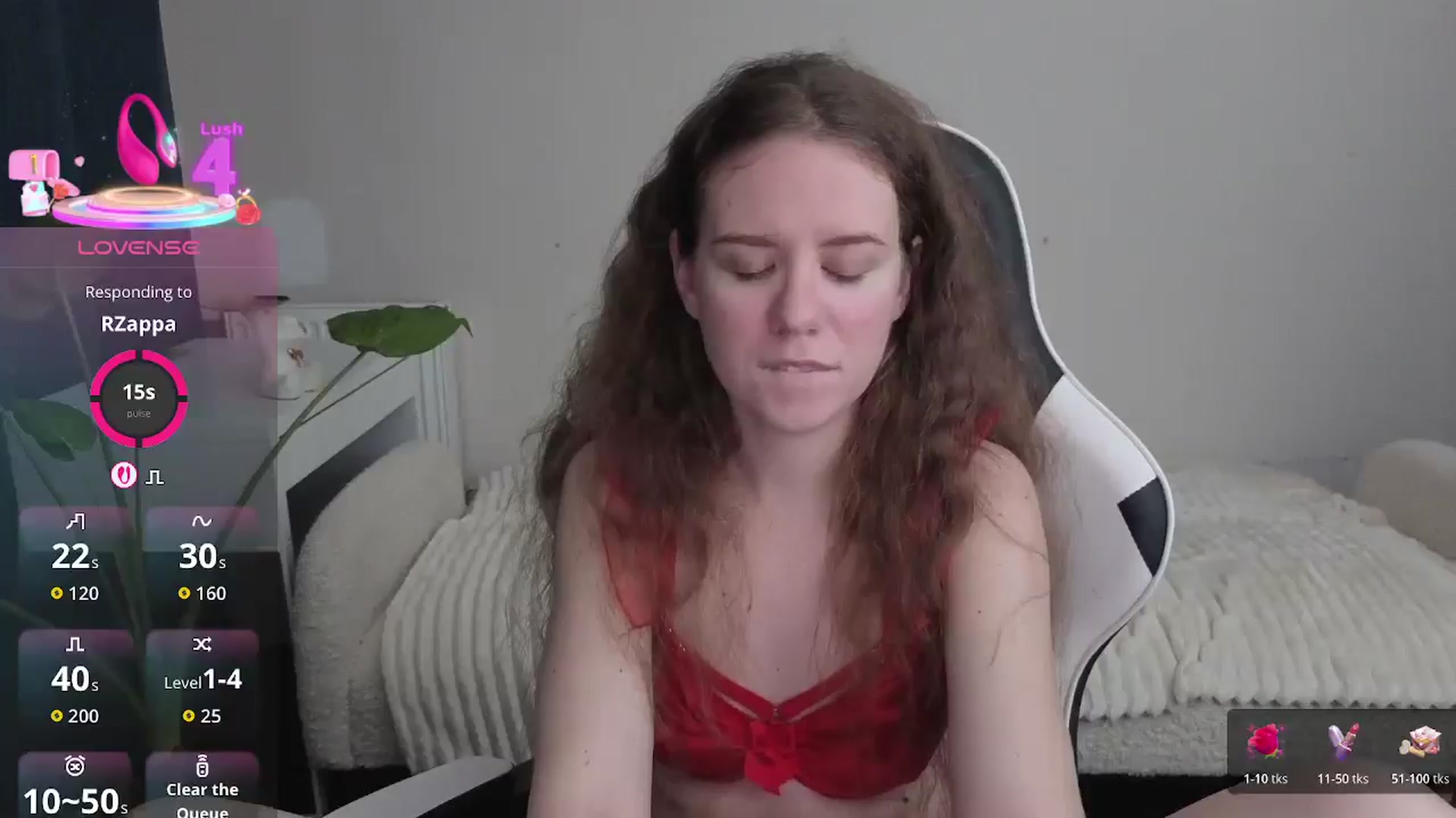 Gallery image thumbnail from BlueFlowerr's myfreecams stream on, 12/21/2025, 19:28 image 5 of 20