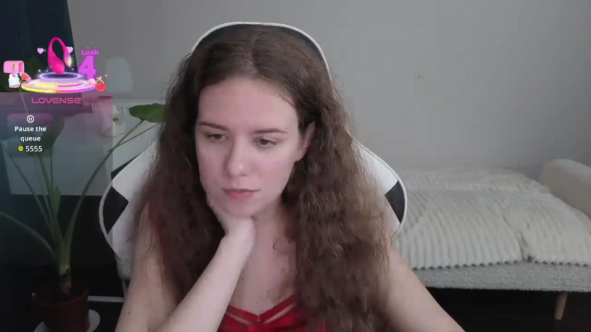 Gallery image thumbnail from BlueFlowerr's myfreecams stream on, 12/21/2025, 21:20 image 15 of 20