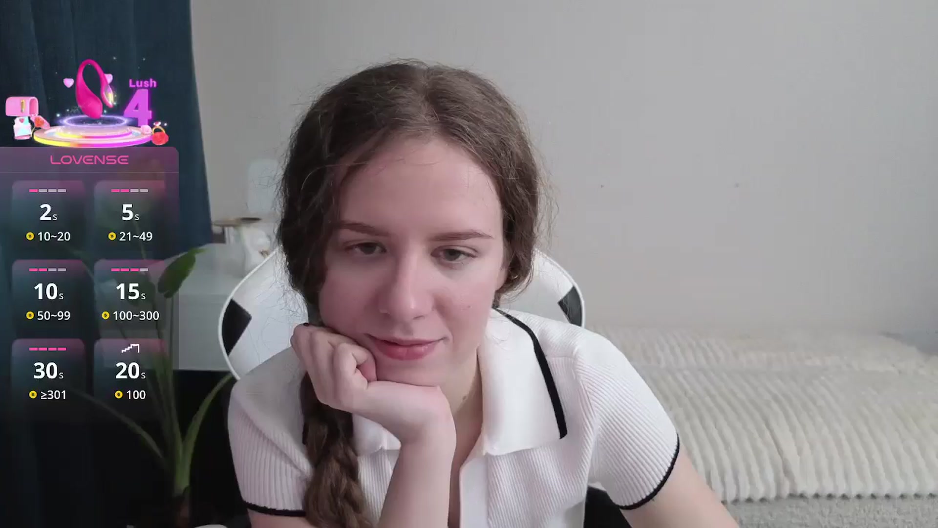 Gallery image thumbnail from BlueFlowerr's myfreecams stream on, 12/22/2025, 17:59 image 1 of 20