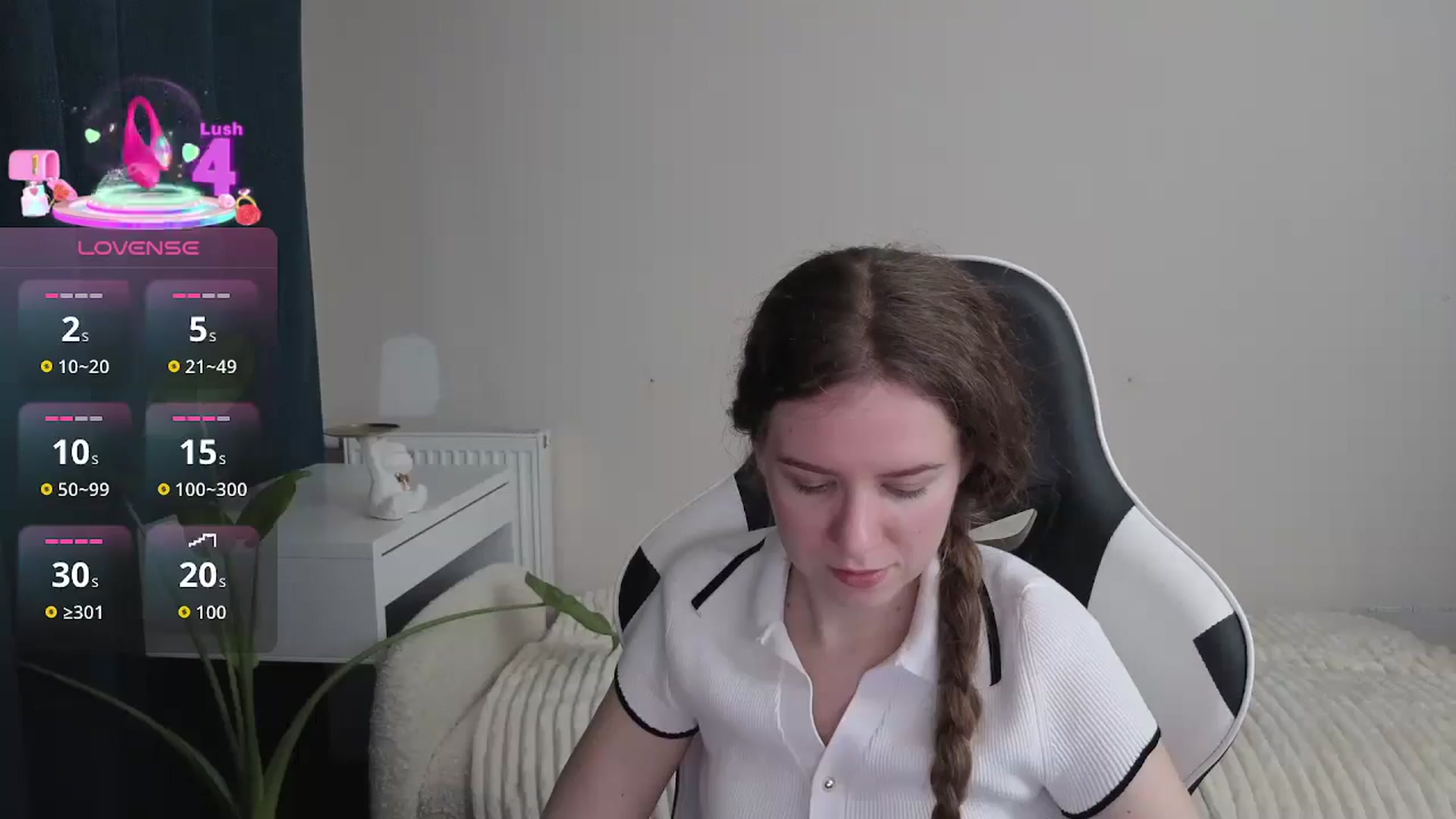 Gallery image thumbnail from BlueFlowerr's myfreecams stream on, 12/22/2025, 17:59 image 19 of 20