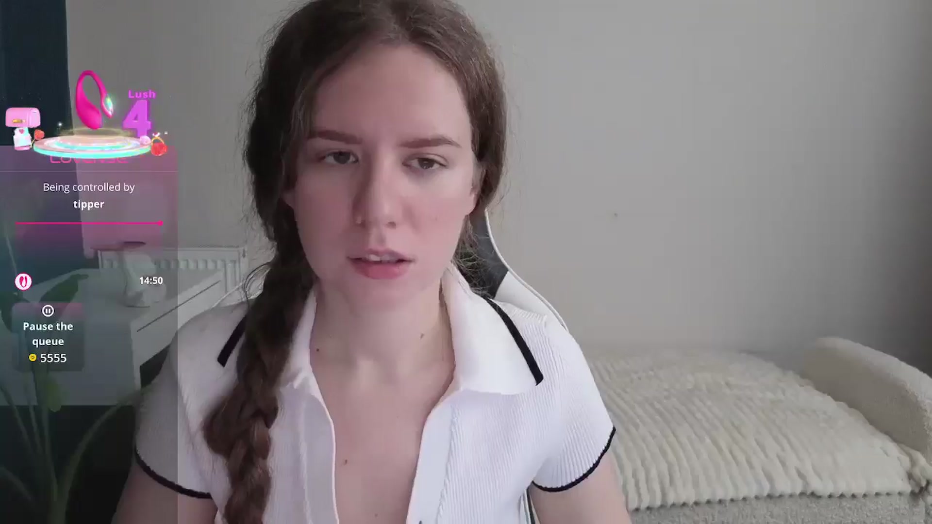 Gallery image thumbnail from BlueFlowerr's myfreecams stream on, 12/22/2025, 19:22 image 10 of 20