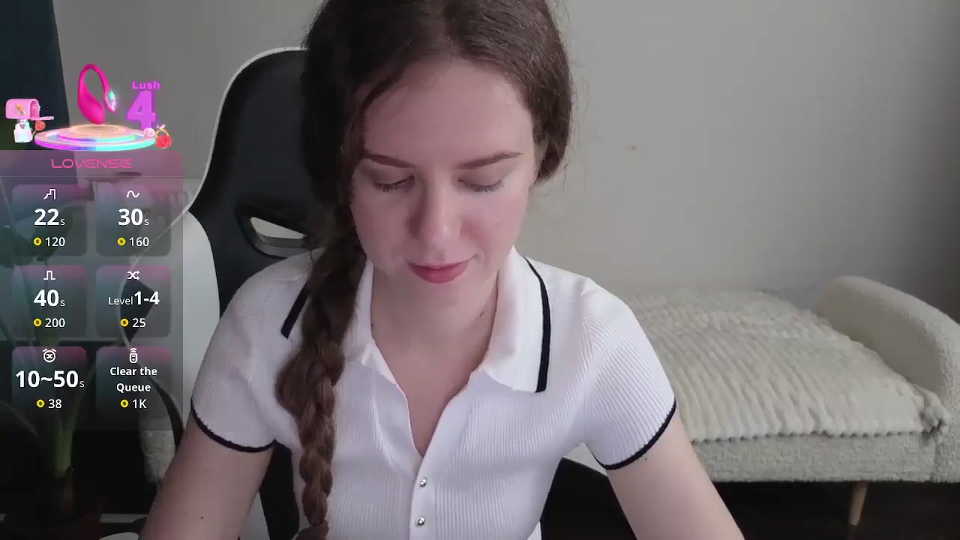 Gallery image thumbnail from BlueFlowerr's myfreecams stream on, 12/22/2025, 19:22 image 3 of 20