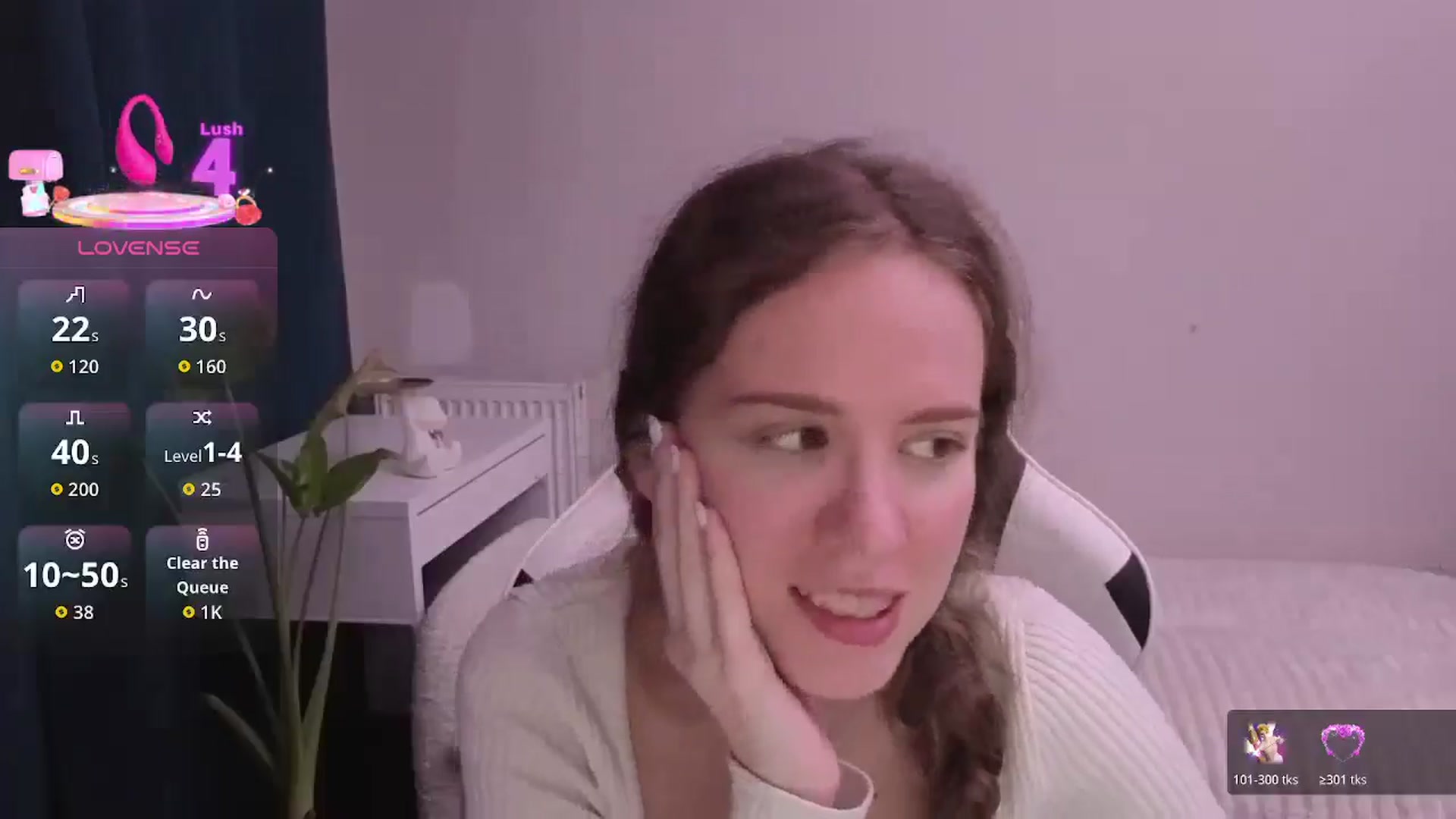 Gallery image thumbnail from BlueFlowerr's myfreecams stream on, 12/28/2025, 19:21 image 6 of 20