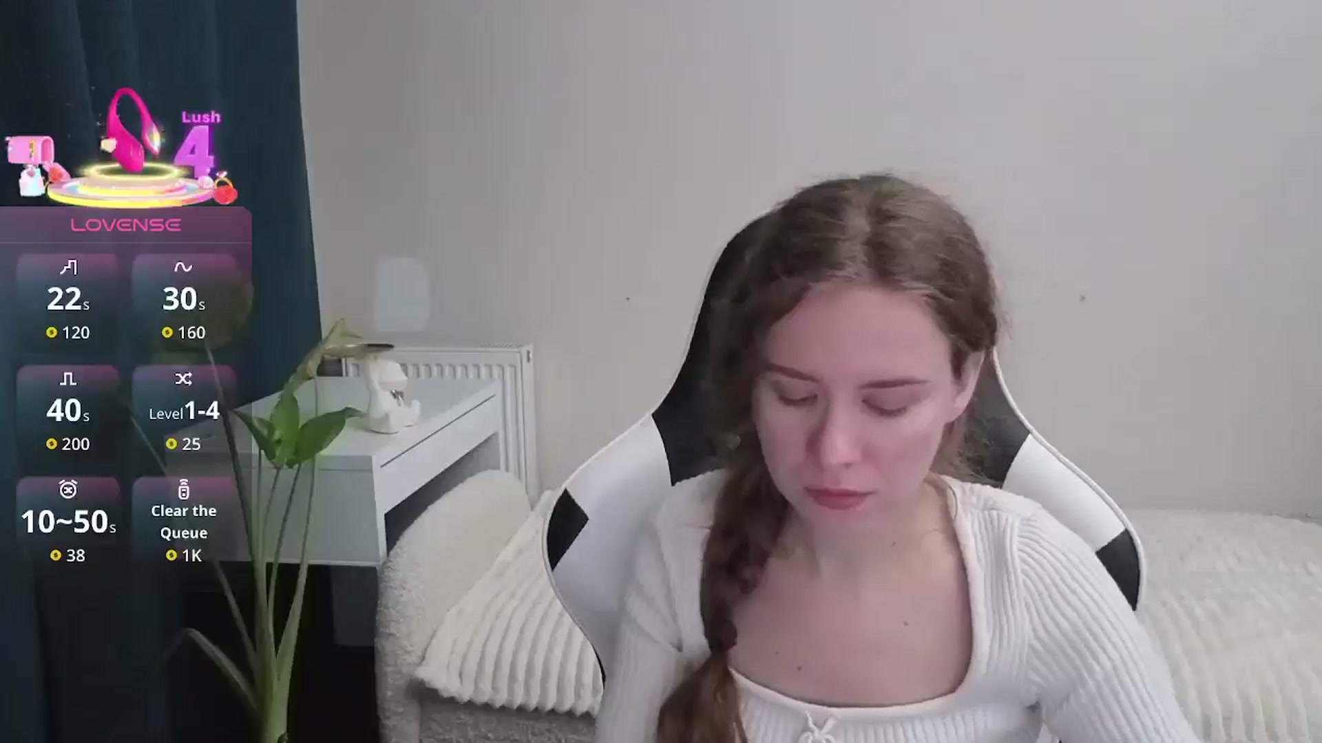 Gallery image thumbnail from BlueFlowerr's myfreecams stream on, 12/28/2025, 19:21 image 19 of 20