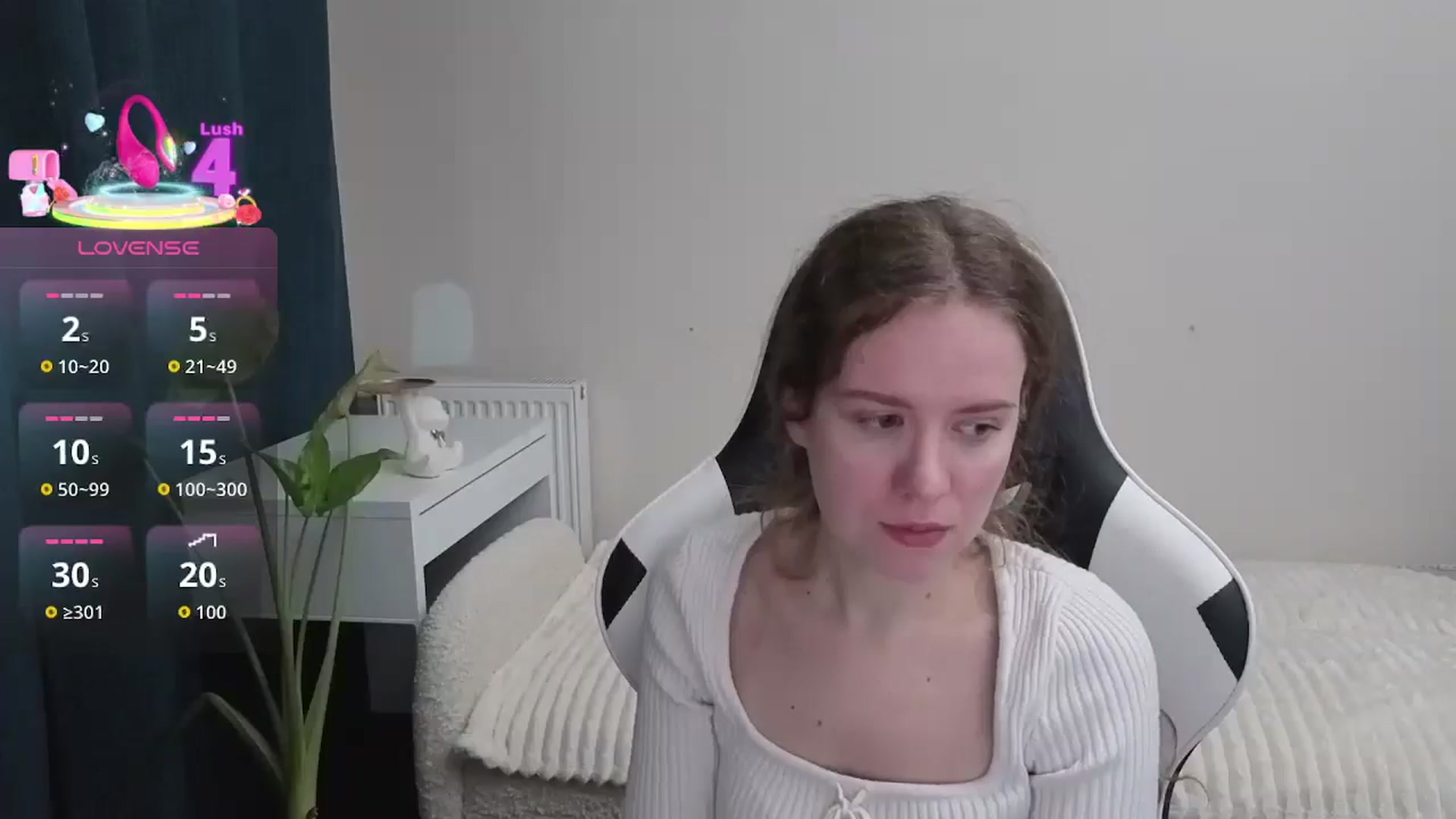 Gallery image thumbnail from BlueFlowerr's myfreecams stream on, 12/28/2025, 19:21 image 16 of 20