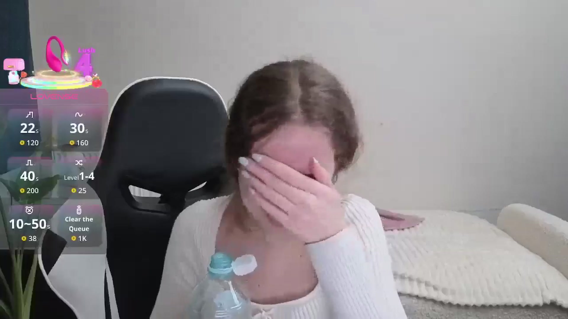 Gallery image thumbnail from BlueFlowerr's myfreecams stream on, 12/28/2025, 21:44 image 3 of 20