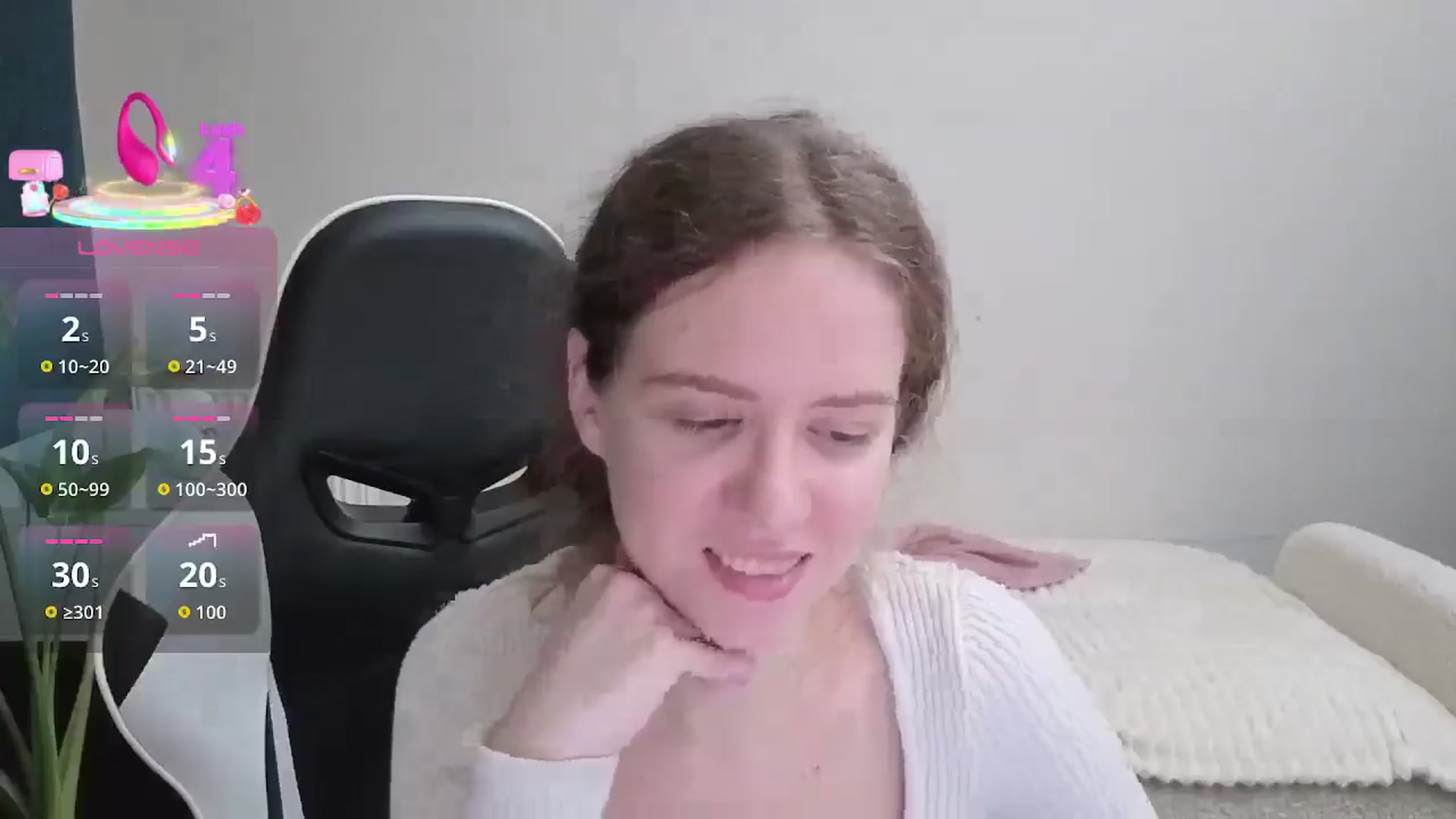 Gallery image thumbnail from BlueFlowerr's myfreecams stream on, 12/28/2025, 21:44 image 5 of 20