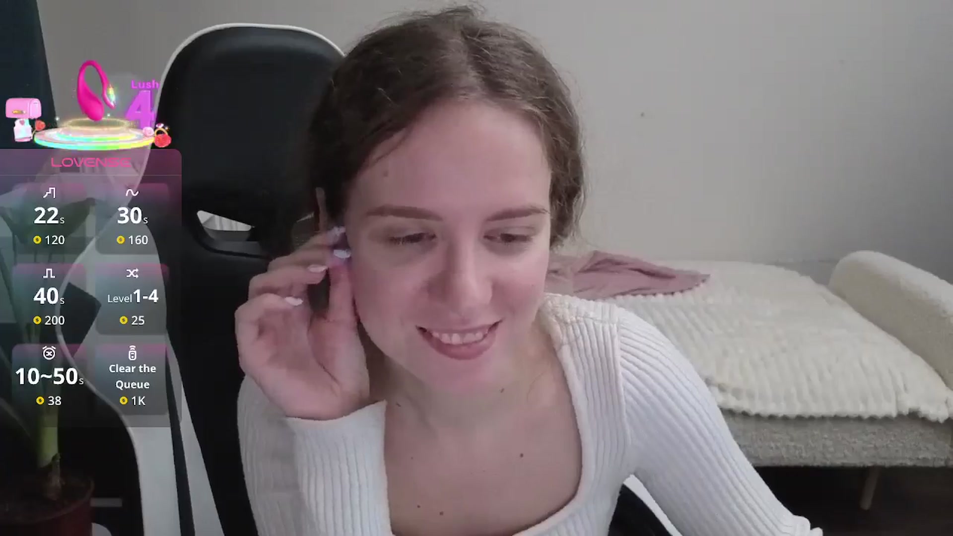 Gallery image thumbnail from BlueFlowerr's myfreecams stream on, 12/28/2025, 21:44 image 18 of 20
