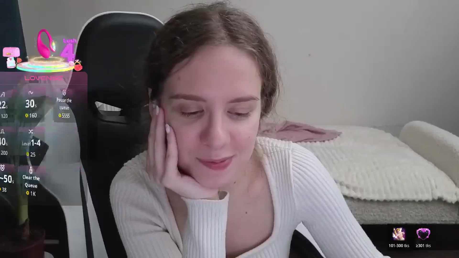 Gallery image thumbnail from BlueFlowerr's myfreecams stream on, 12/28/2025, 21:44 image 16 of 20