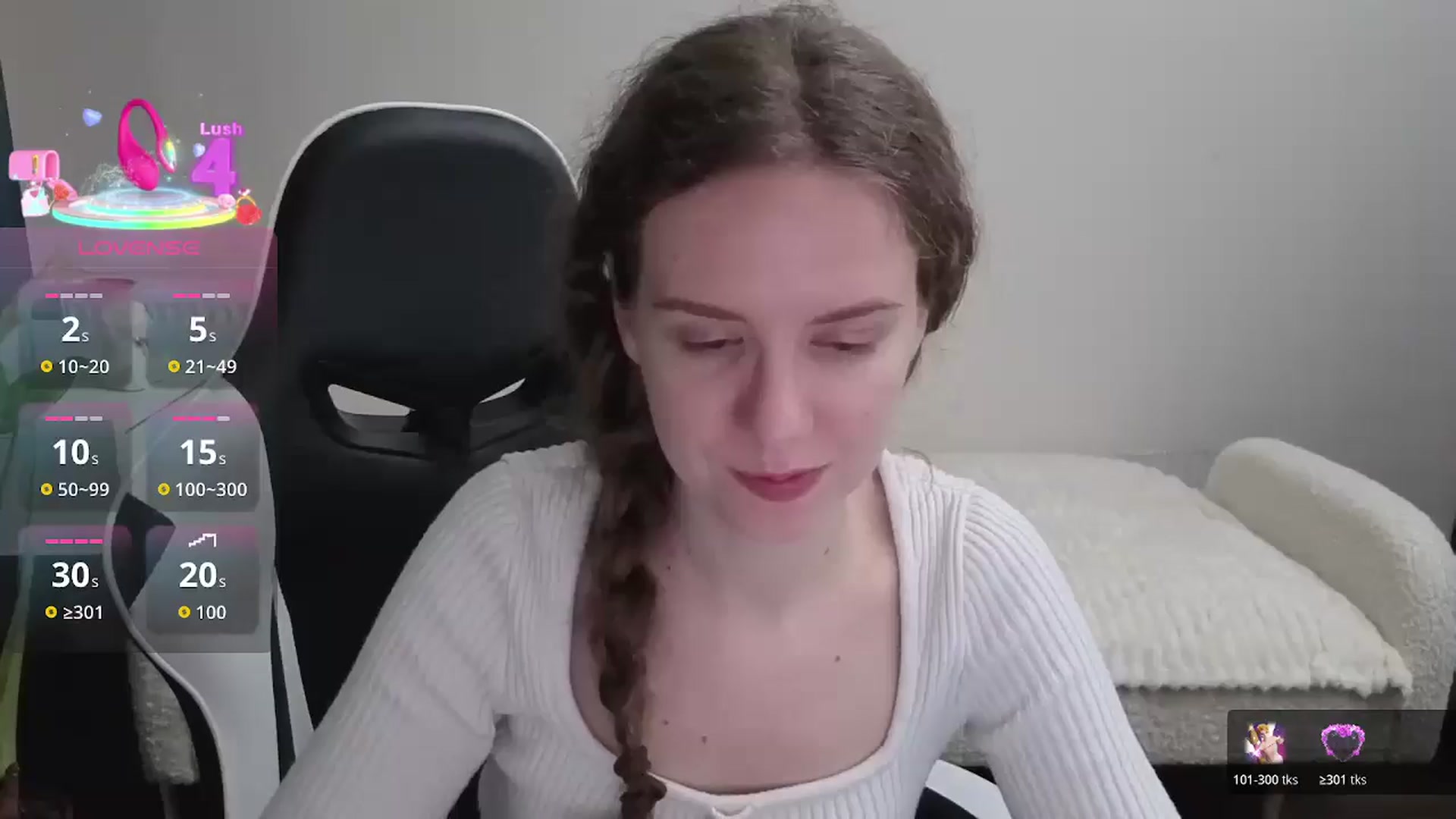 Gallery image thumbnail from BlueFlowerr's myfreecams stream on, 12/29/2025, 24:24 image 1 of 20