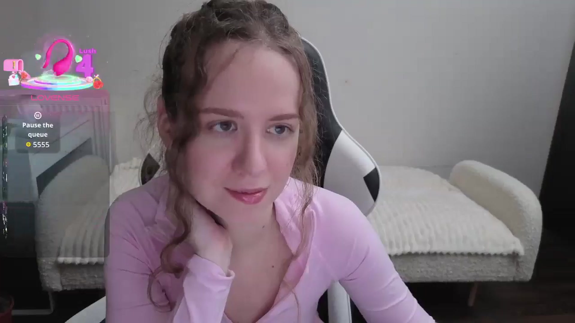 Gallery image thumbnail from BlueFlowerr's myfreecams stream on, 12/29/2025, 19:39 image 10 of 20