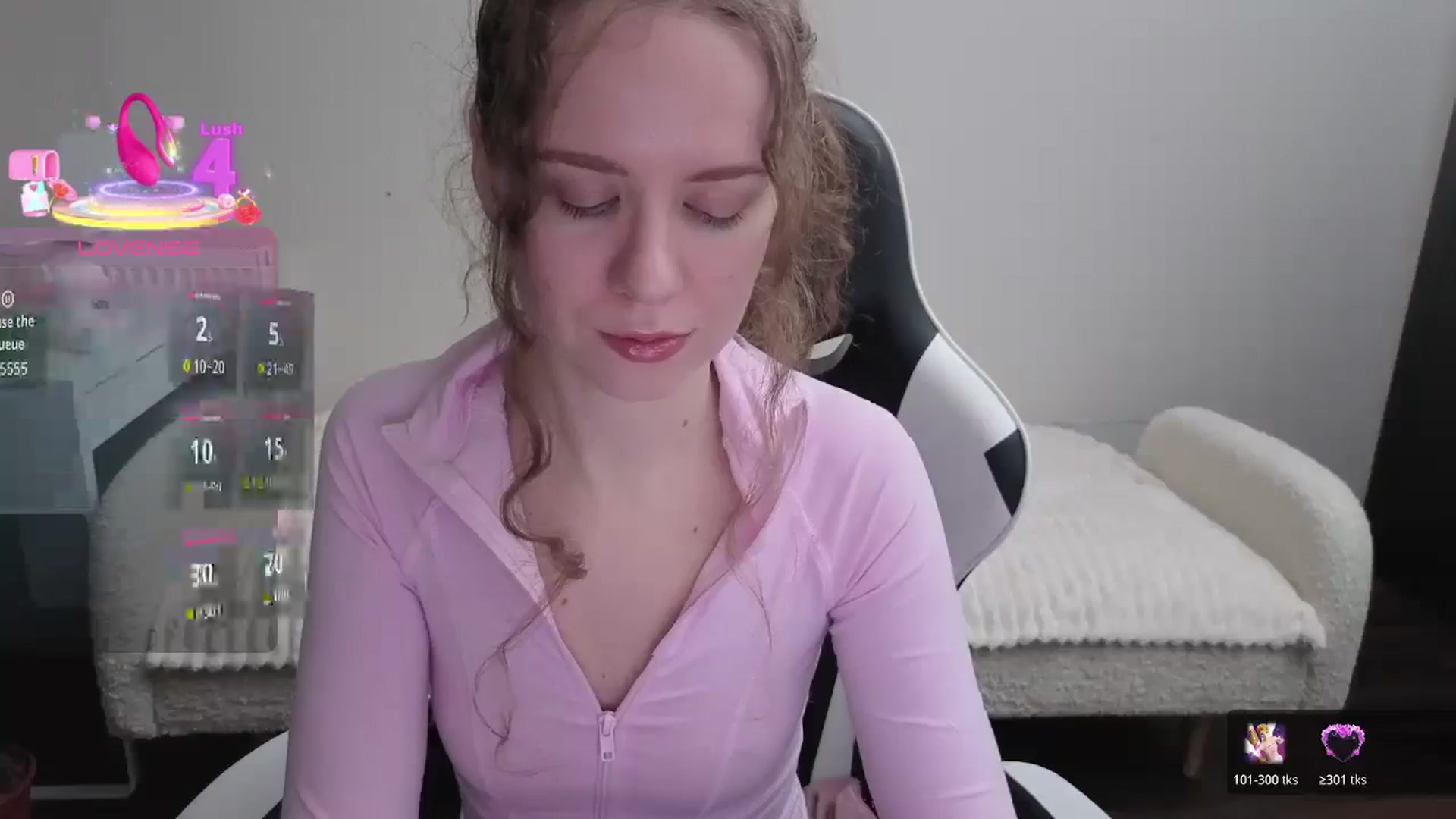 Gallery image thumbnail from BlueFlowerr's myfreecams stream on, 12/29/2025, 19:39 image 4 of 20