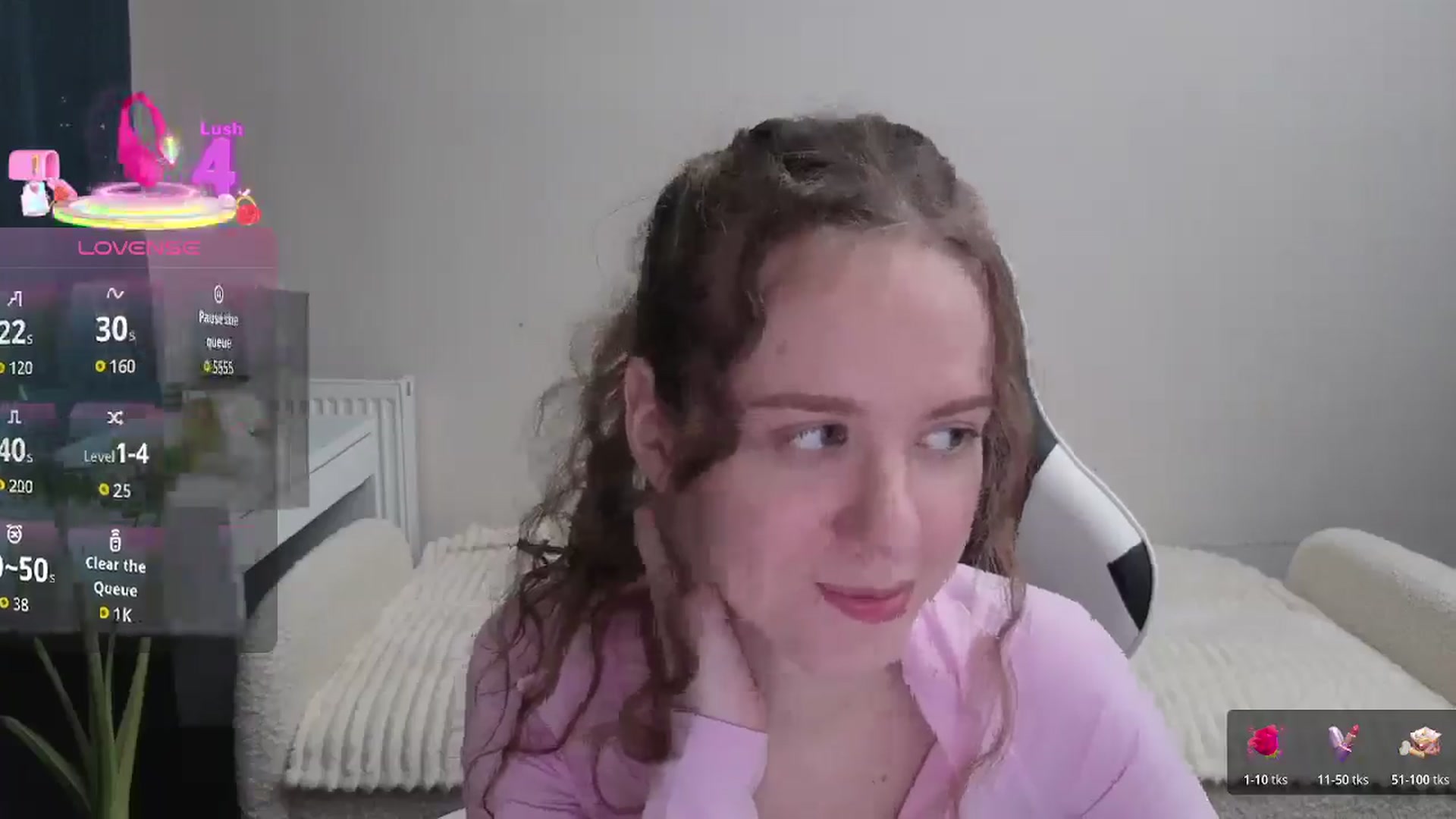 Gallery image thumbnail from BlueFlowerr's myfreecams stream on, 12/29/2025, 19:39 image 17 of 20