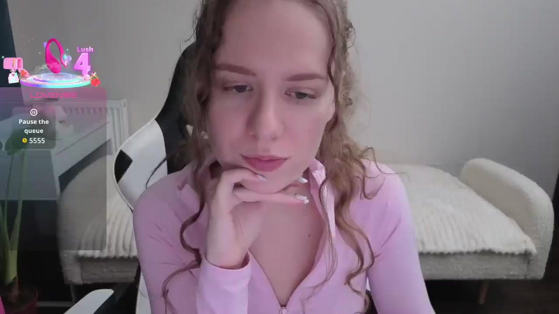 Gallery image thumbnail from BlueFlowerr's myfreecams stream on, 12/29/2025, 21:57 image 1 of 20