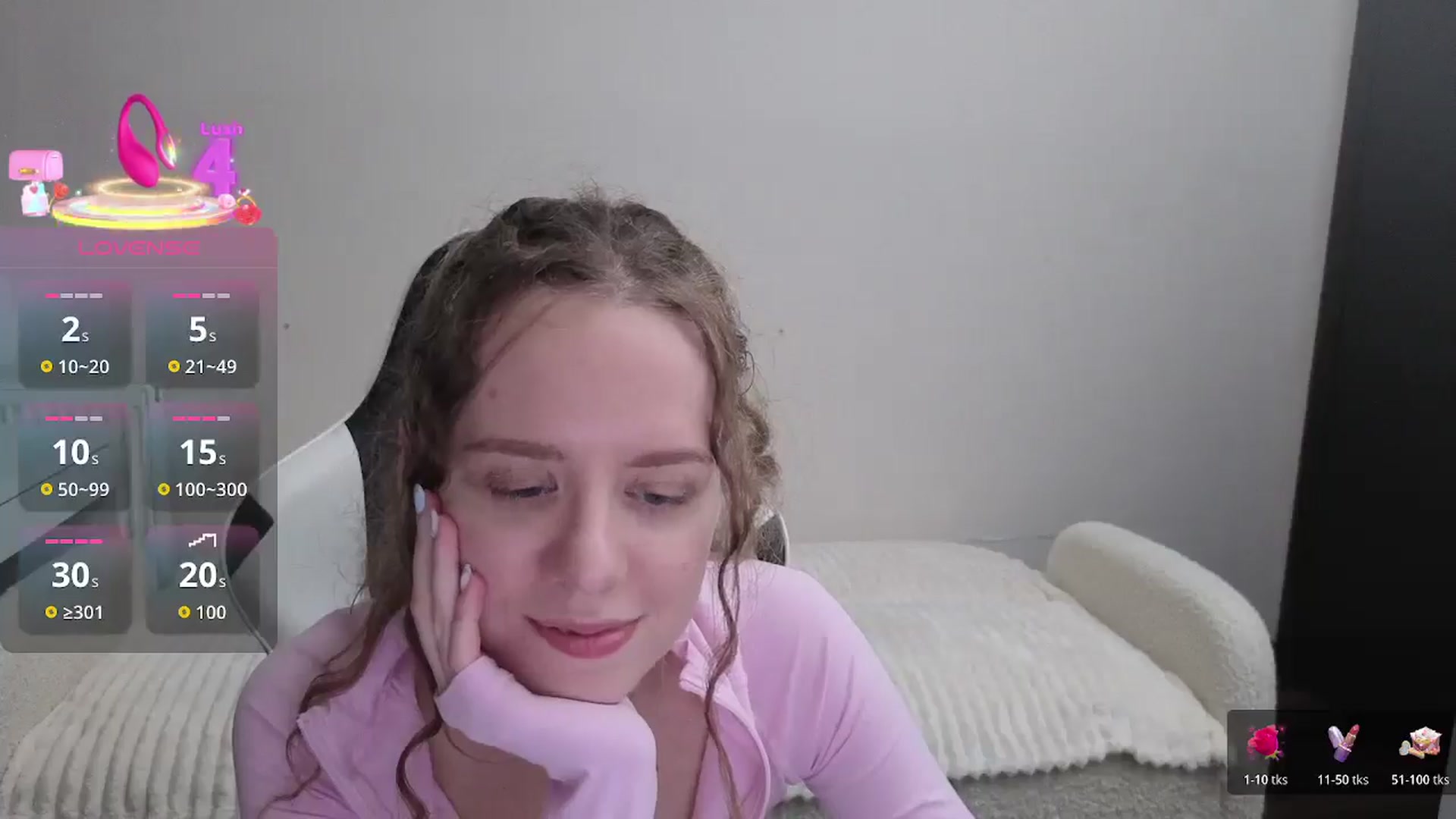 Gallery image thumbnail from BlueFlowerr's myfreecams stream on, 12/29/2025, 23:42 image 13 of 20