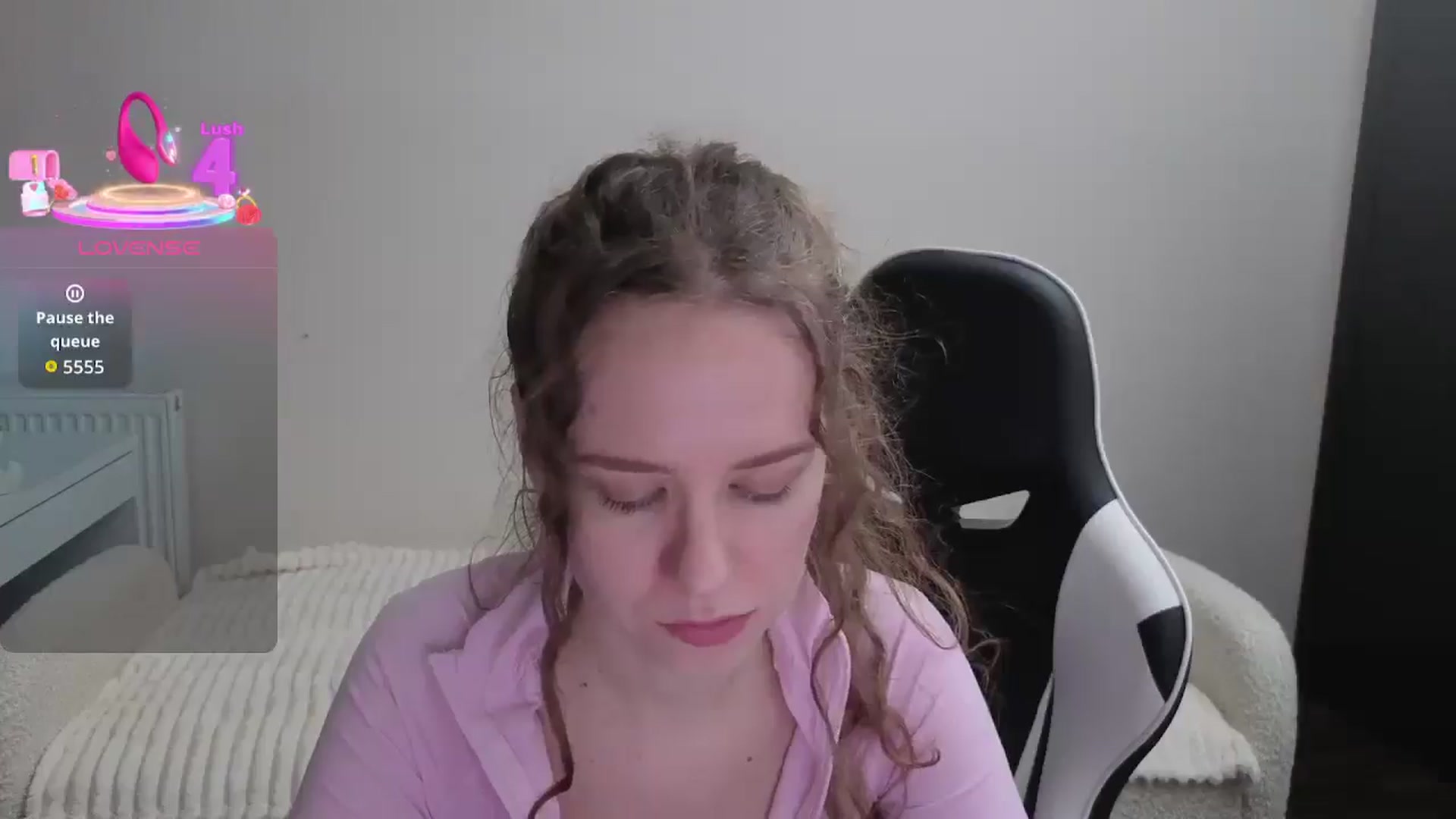 Gallery image thumbnail from BlueFlowerr's myfreecams stream on, 12/30/2025, 01:11 image 5 of 20