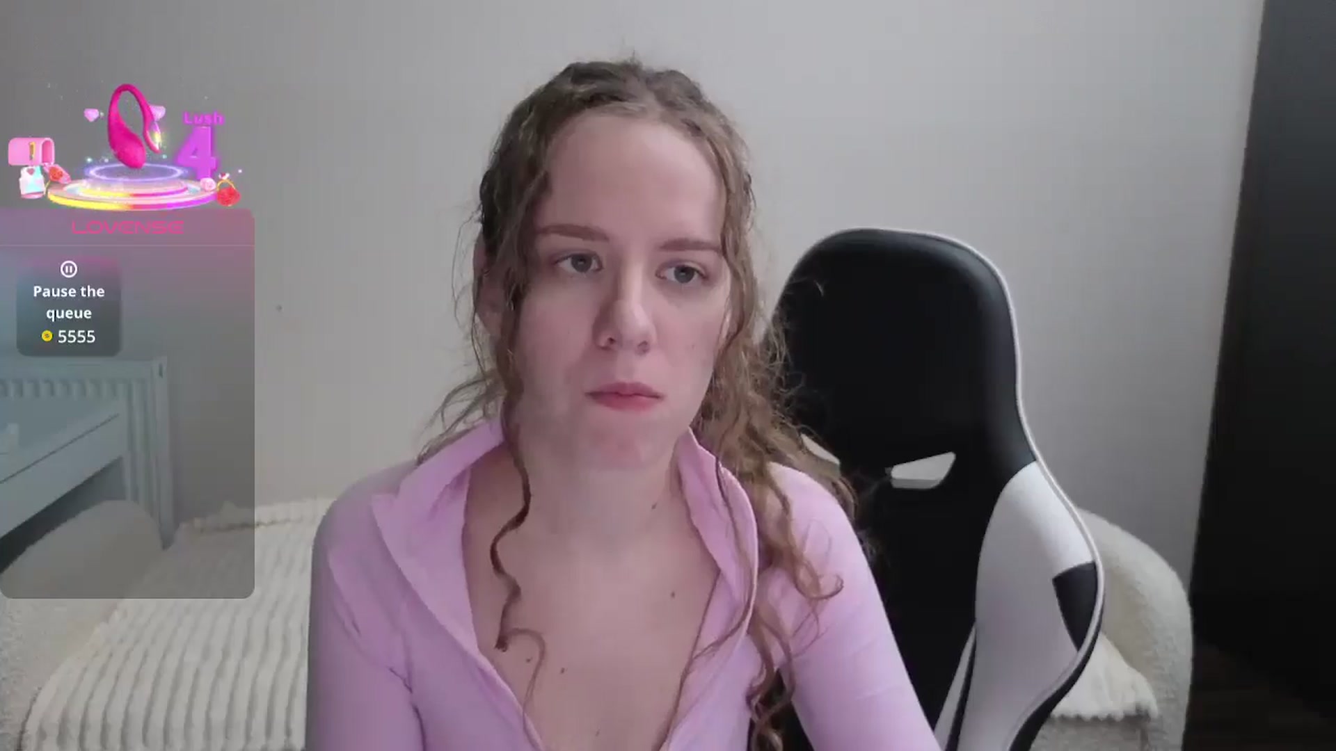Gallery image thumbnail from BlueFlowerr's myfreecams stream on, 12/30/2025, 01:11 image 4 of 20