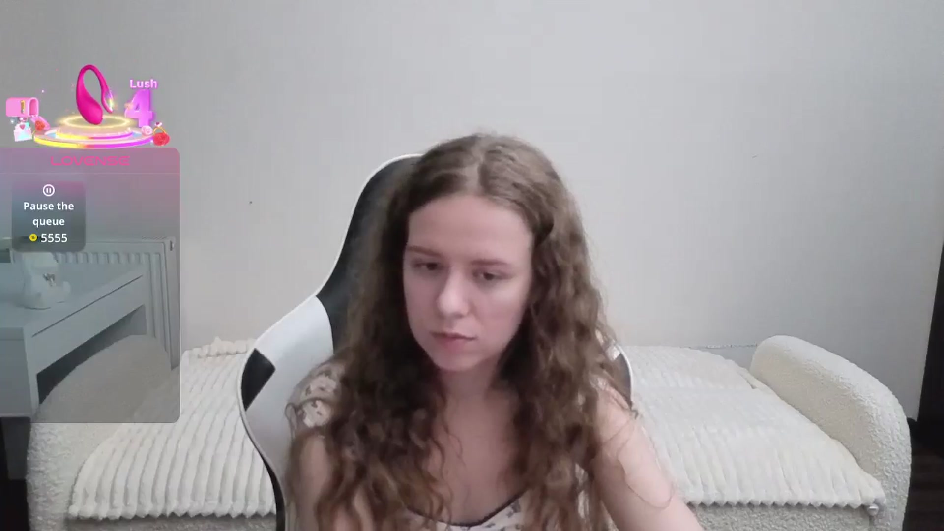 Gallery image thumbnail from BlueFlowerr's myfreecams stream on, 12/30/2025, 23:59 image 13 of 20