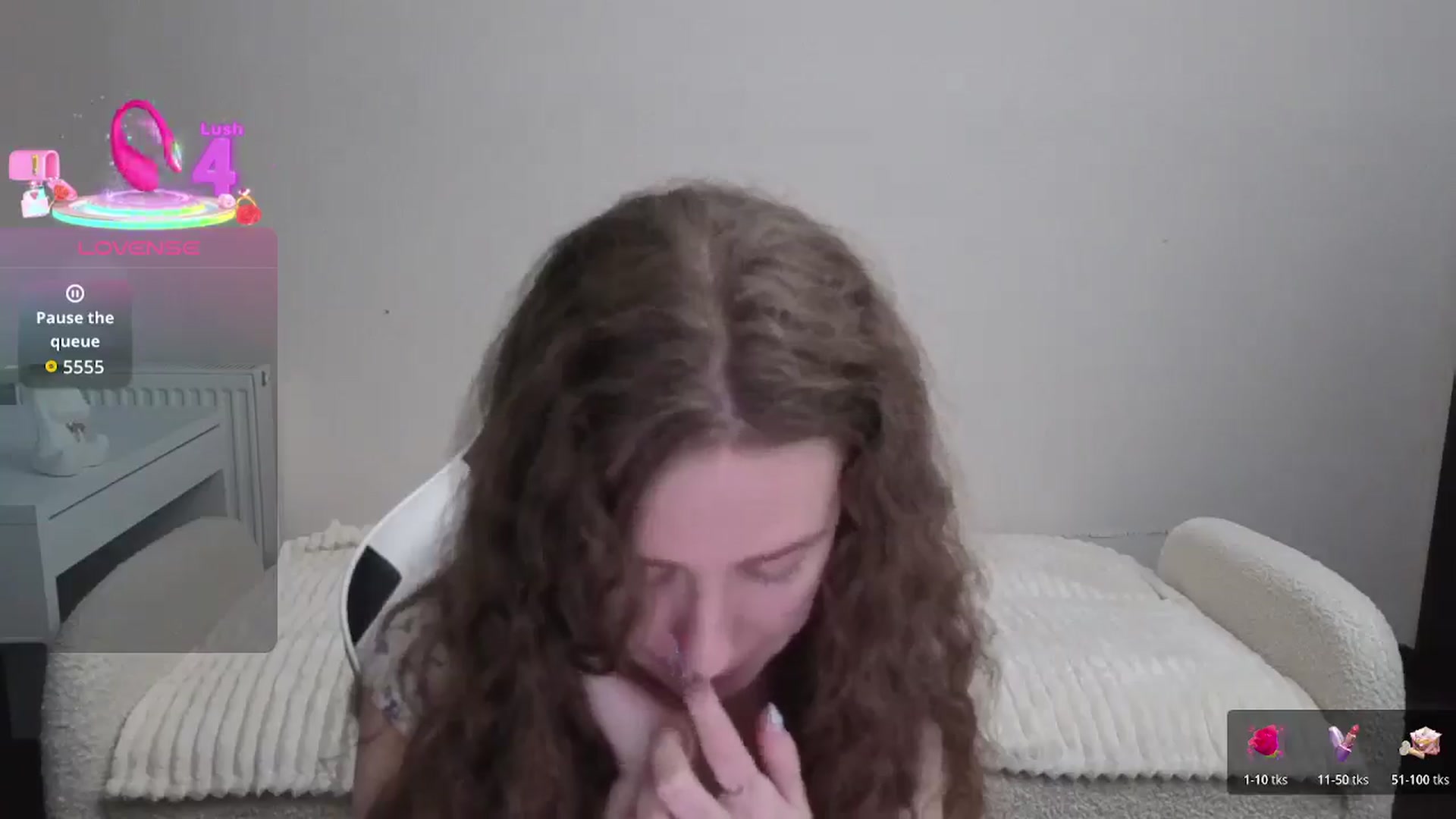 Gallery image thumbnail from BlueFlowerr's myfreecams stream on, 12/30/2025, 23:59 image 16 of 20