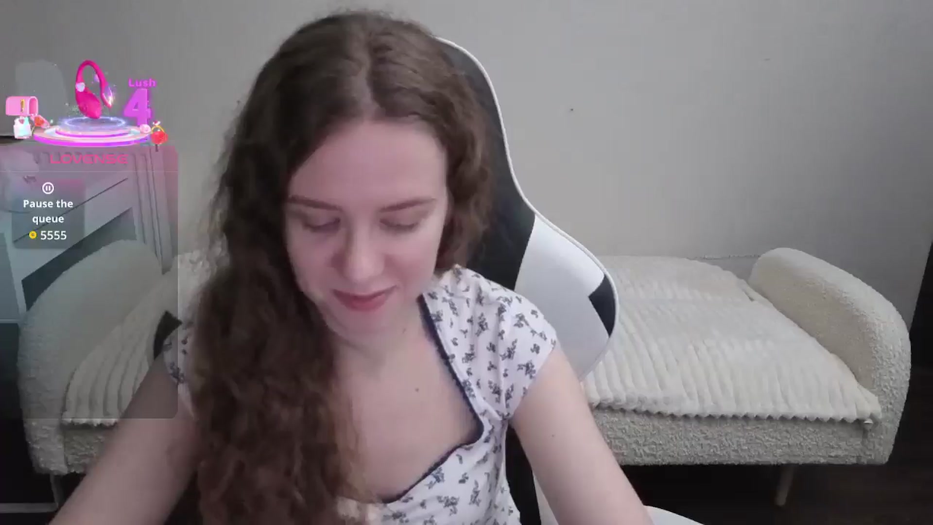 Gallery image thumbnail from BlueFlowerr's myfreecams stream on, 12/31/2025, 01:04 image 4 of 20