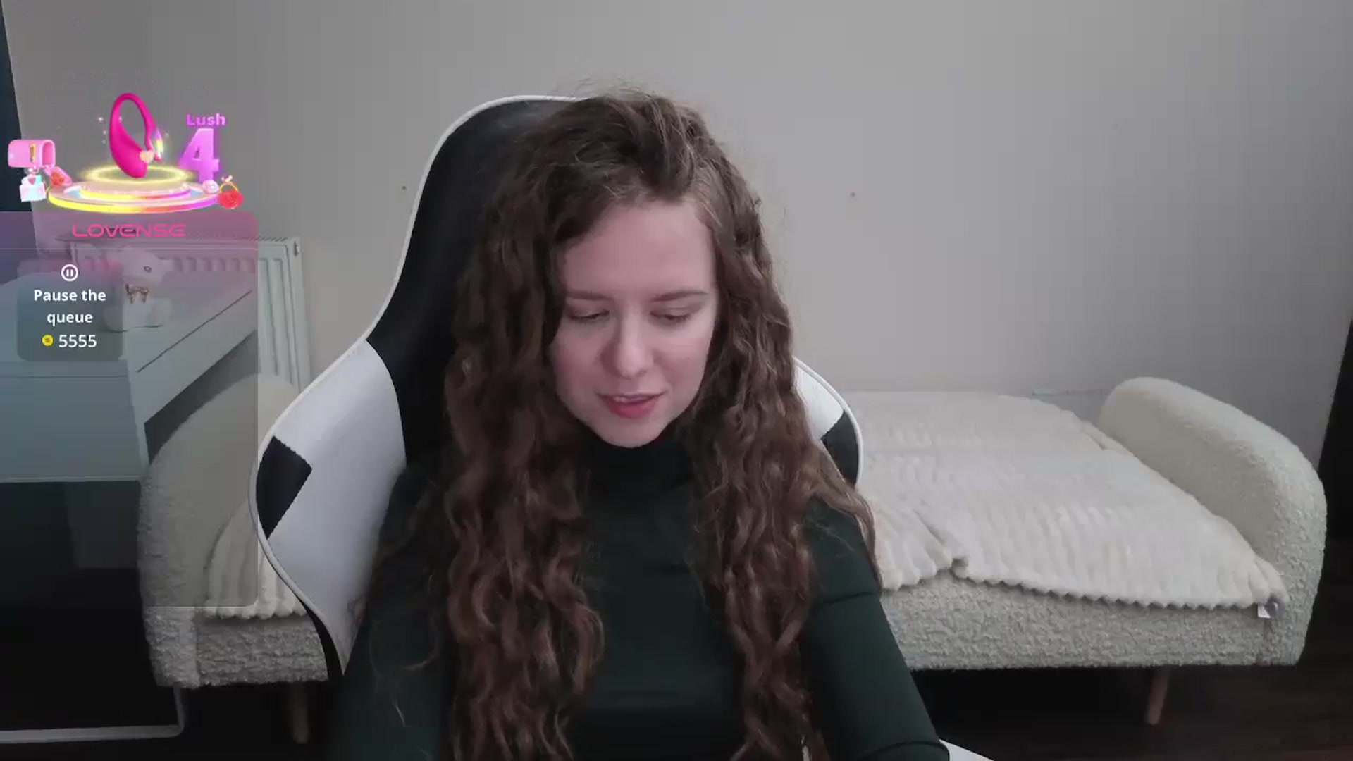 Gallery image thumbnail from BlueFlowerr's myfreecams stream on, 01/03/2026, 23:37 image 18 of 20