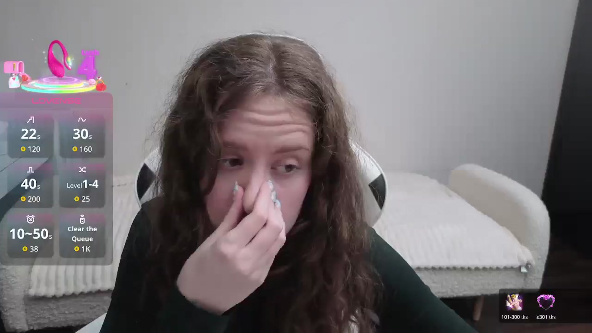 Gallery image thumbnail from BlueFlowerr's myfreecams stream on, 01/04/2026, 24:46 image 6 of 20