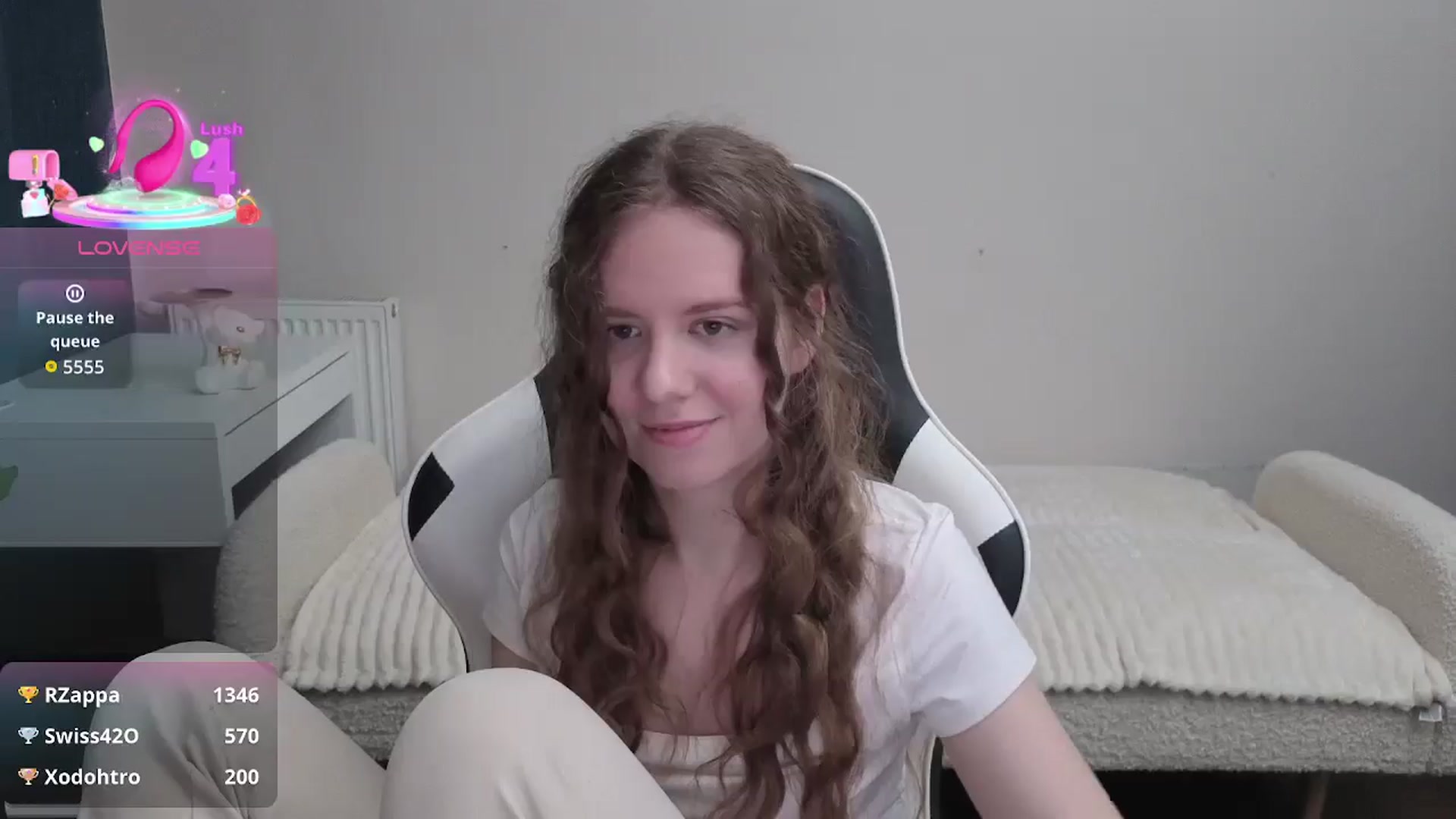 Gallery image thumbnail from BlueFlowerr's myfreecams stream on, 01/04/2026, 22:32 image 15 of 20