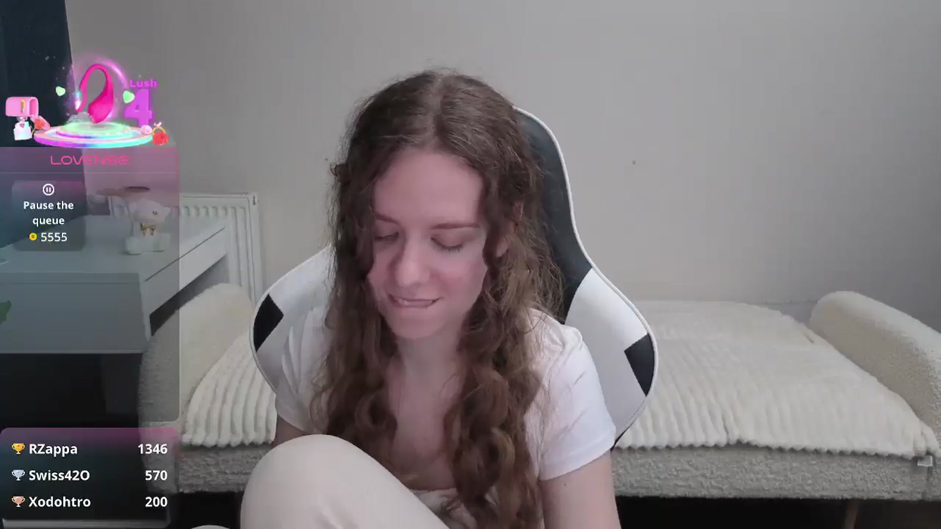 Gallery image thumbnail from BlueFlowerr's myfreecams stream on, 01/04/2026, 22:32 image 7 of 20