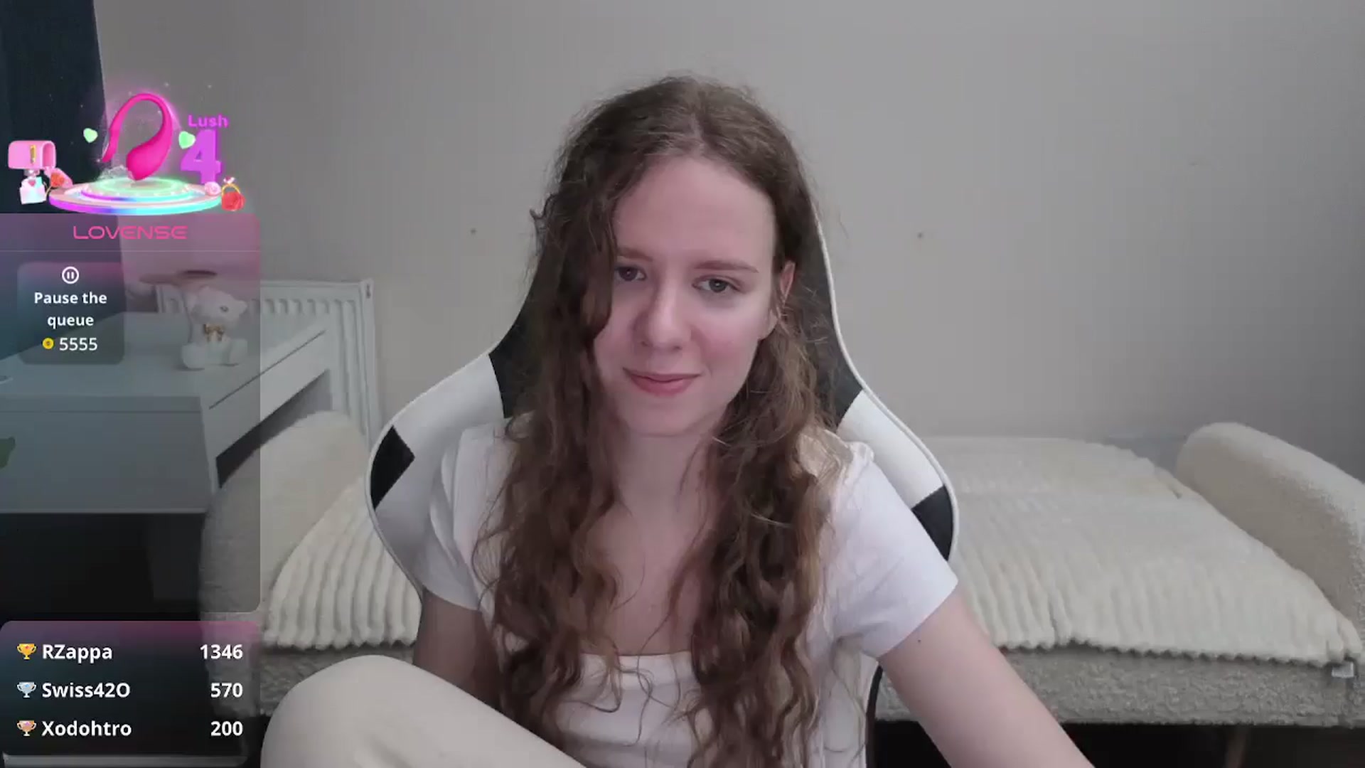 Gallery image thumbnail from BlueFlowerr's myfreecams stream on, 01/04/2026, 22:32 image 2 of 20