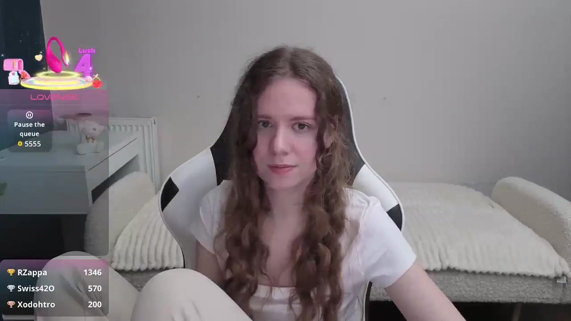 Gallery image thumbnail from BlueFlowerr's myfreecams stream on, 01/04/2026, 22:32 image 10 of 20