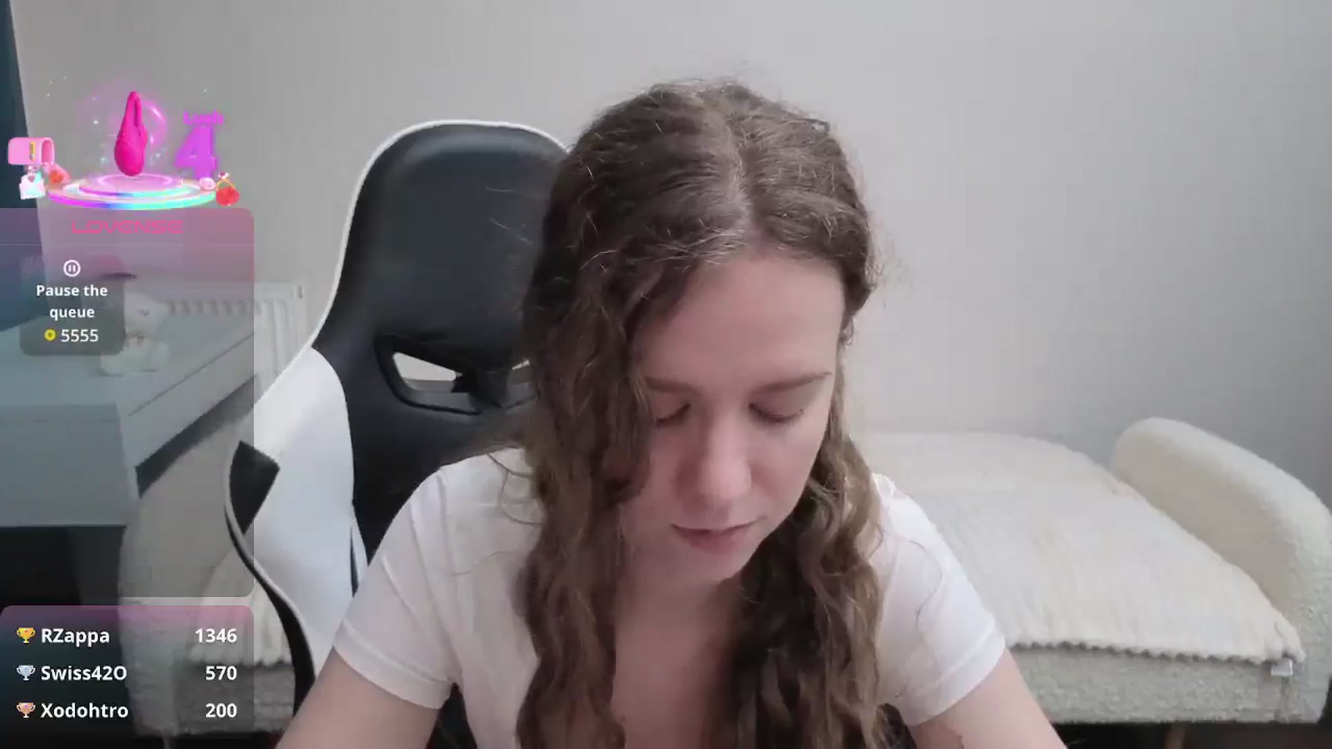 Gallery image thumbnail from BlueFlowerr's myfreecams stream on, 01/04/2026, 23:48 image 9 of 20