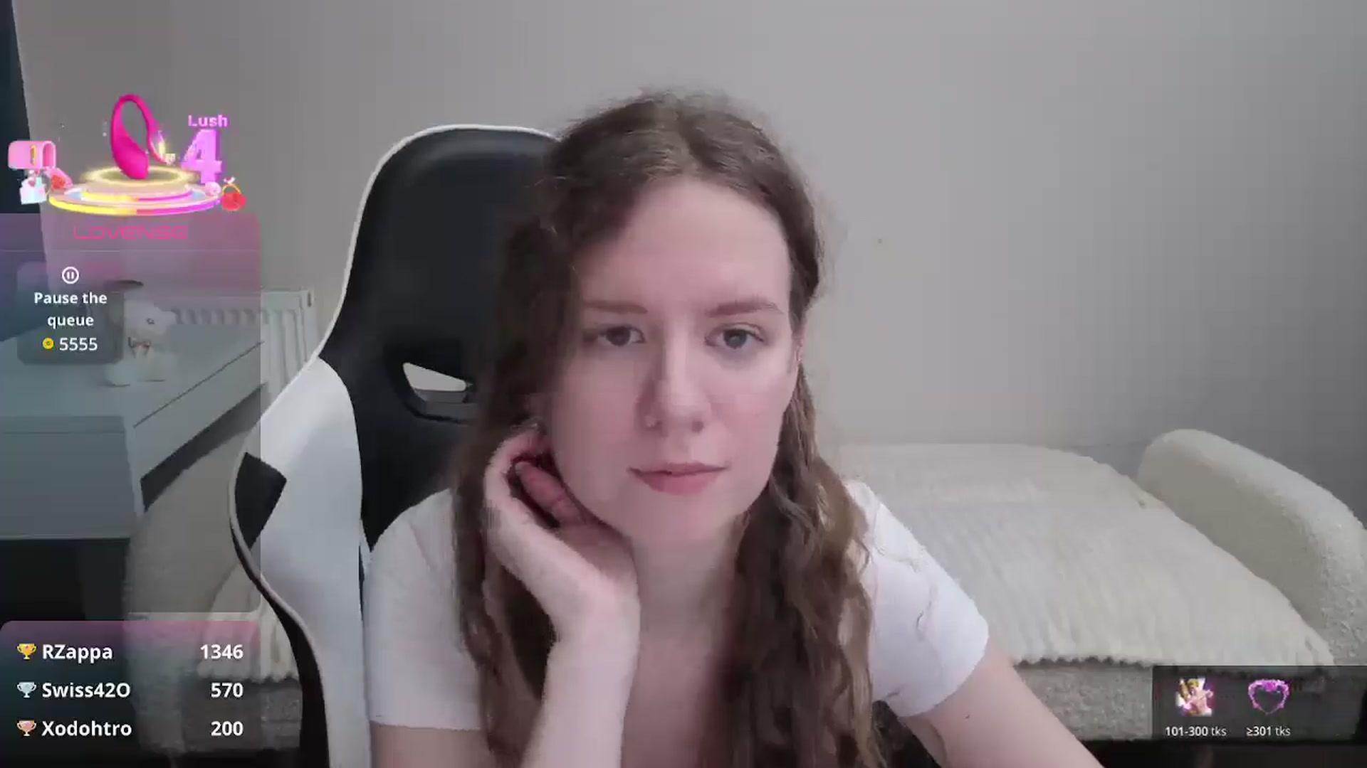 Gallery image thumbnail from BlueFlowerr's myfreecams stream on, 01/04/2026, 23:48 image 13 of 20
