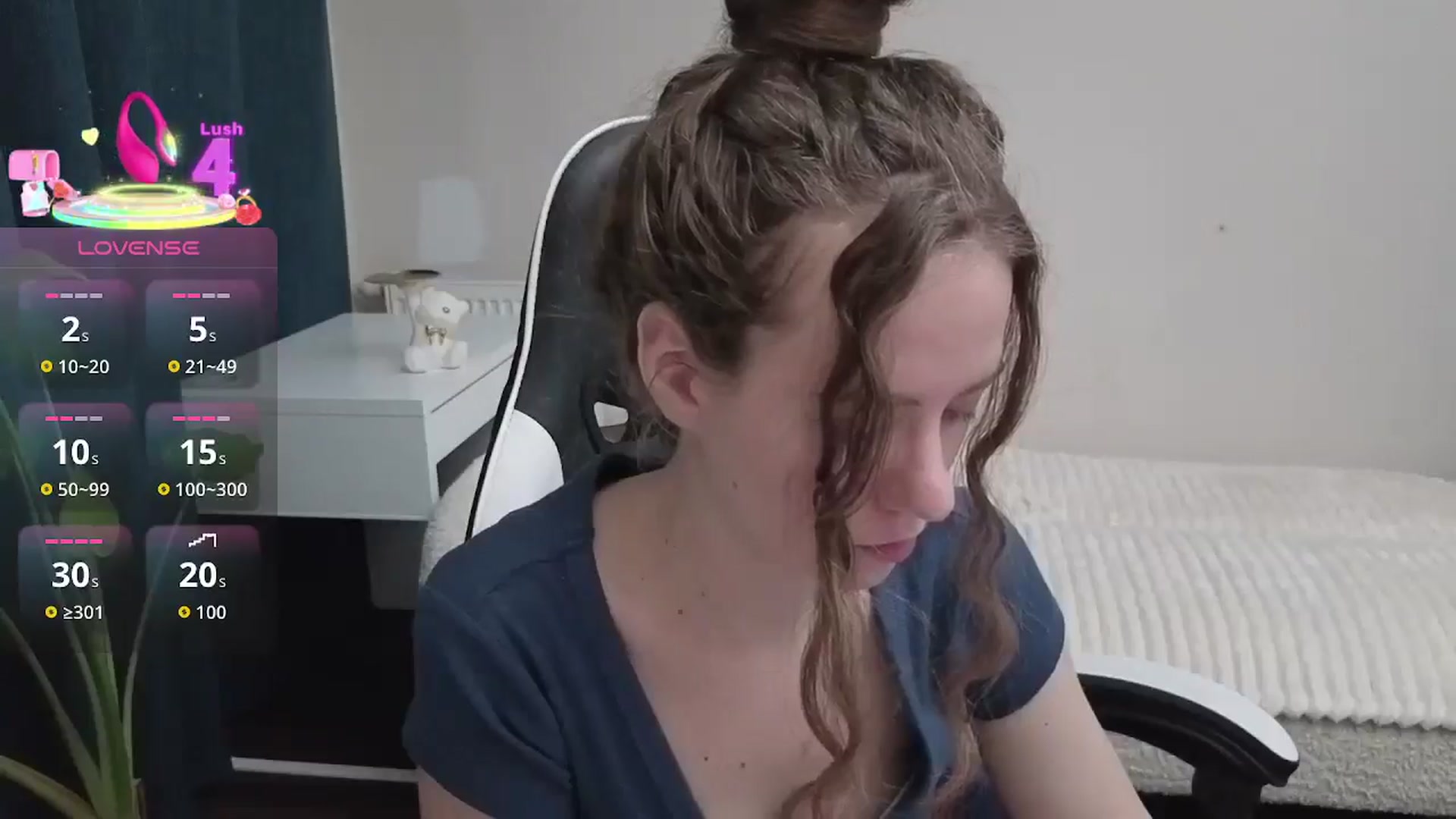 Gallery image thumbnail from BlueFlowerr's myfreecams stream on, 01/07/2026, 17:24 image 2 of 20