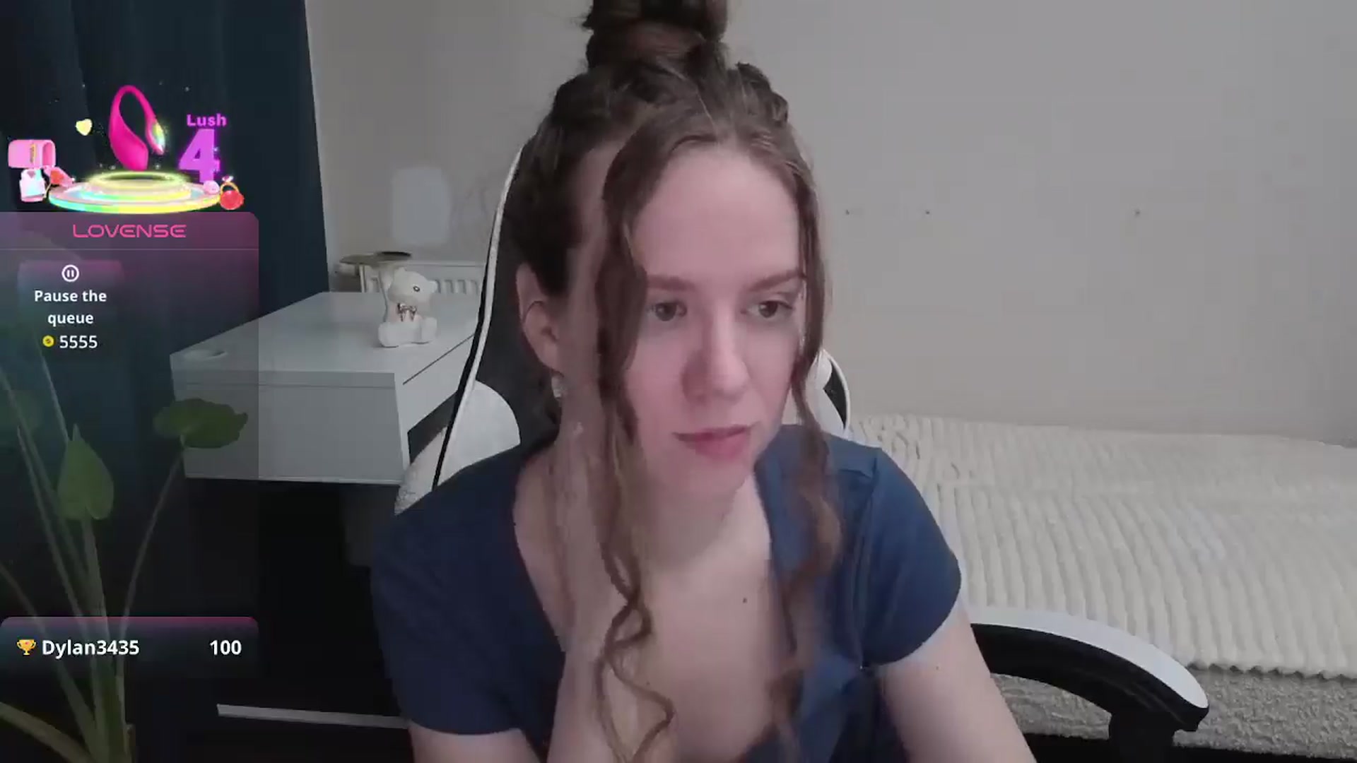 Gallery image thumbnail from BlueFlowerr's myfreecams stream on, 01/07/2026, 17:24 image 17 of 20