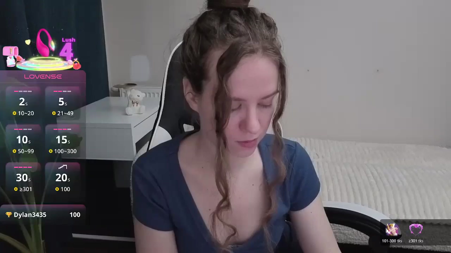 Gallery image thumbnail from BlueFlowerr's myfreecams stream on, 01/07/2026, 17:24 image 13 of 20