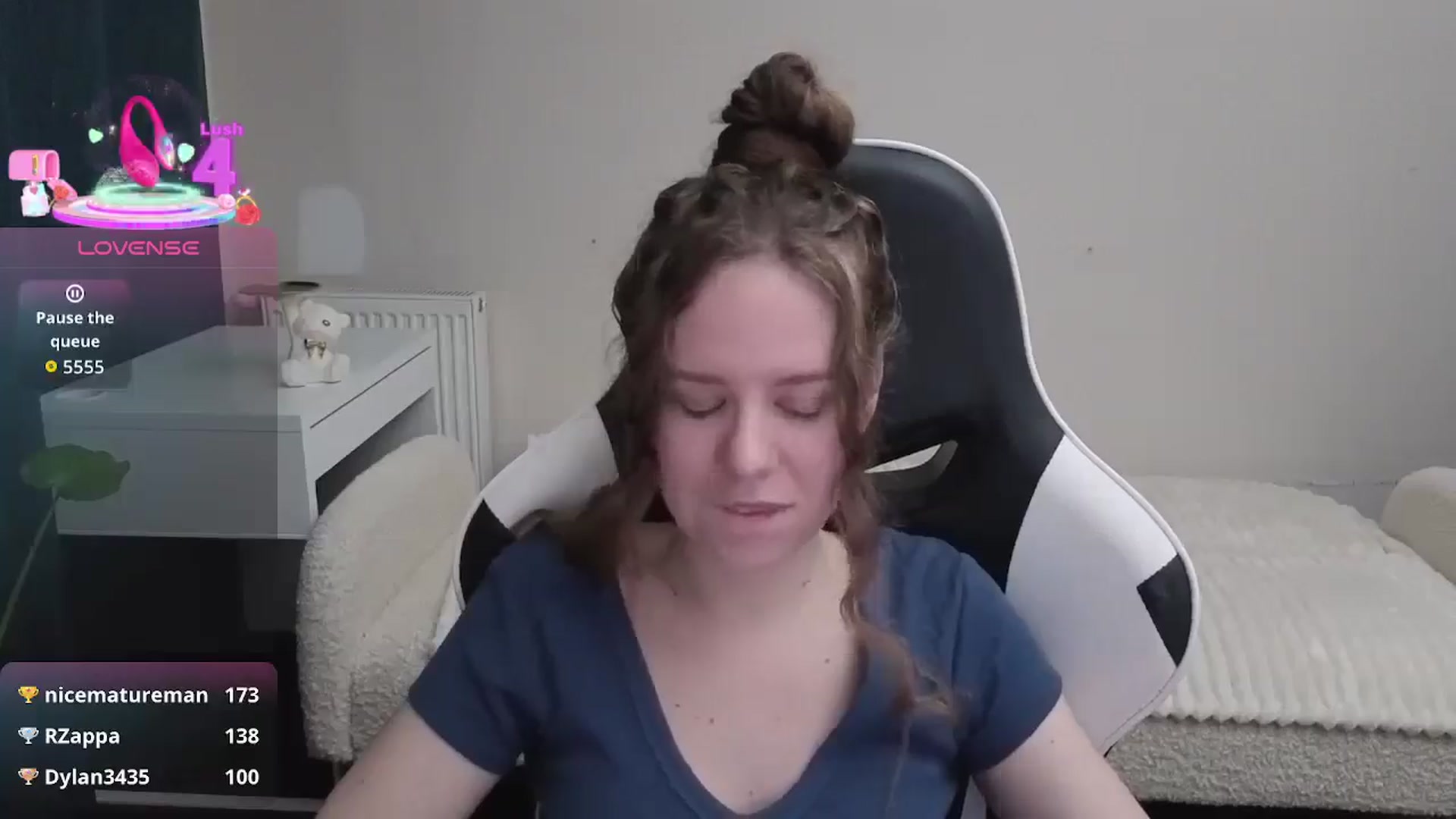 Gallery image thumbnail from BlueFlowerr's myfreecams stream on, 01/07/2026, 19:02 image 7 of 20