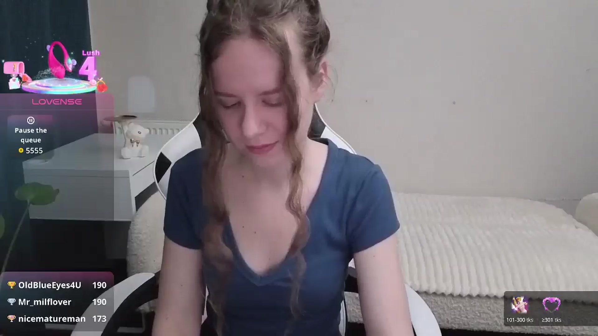 Gallery image thumbnail from BlueFlowerr's myfreecams stream on, 01/07/2026, 19:56 image 7 of 20