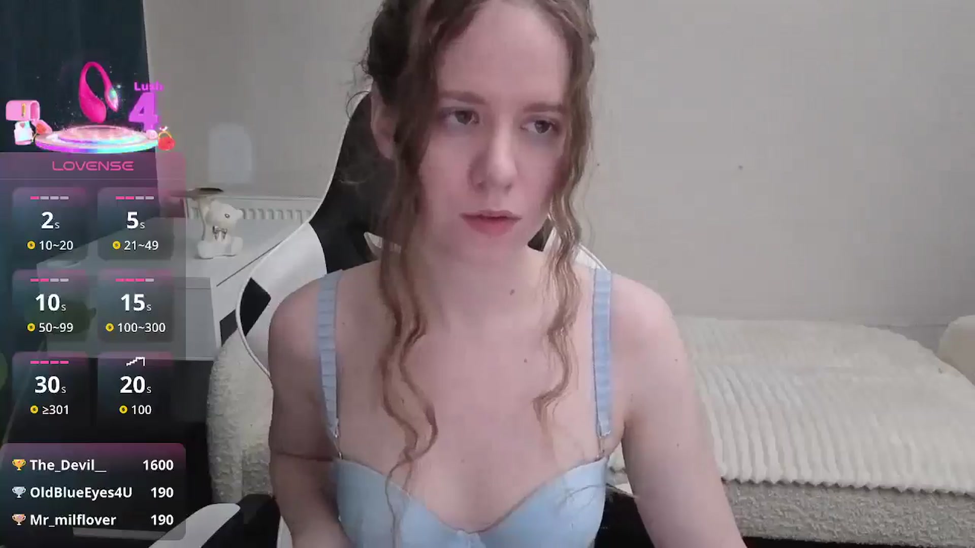 Gallery image thumbnail from BlueFlowerr's myfreecams stream on, 01/07/2026, 19:56 image 13 of 20