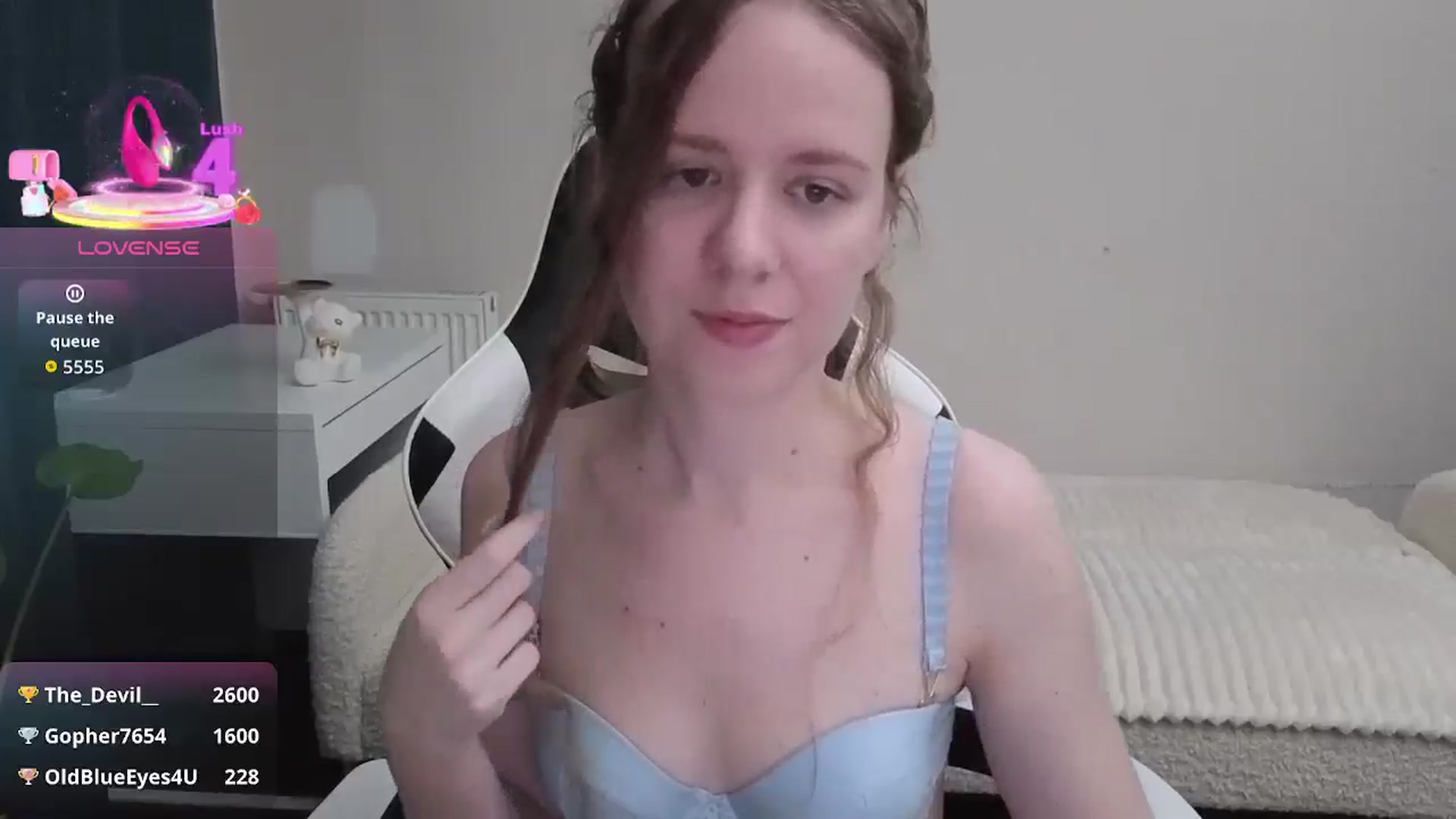 Gallery image thumbnail from BlueFlowerr's myfreecams stream on, 01/07/2026, 20:26 image 14 of 20